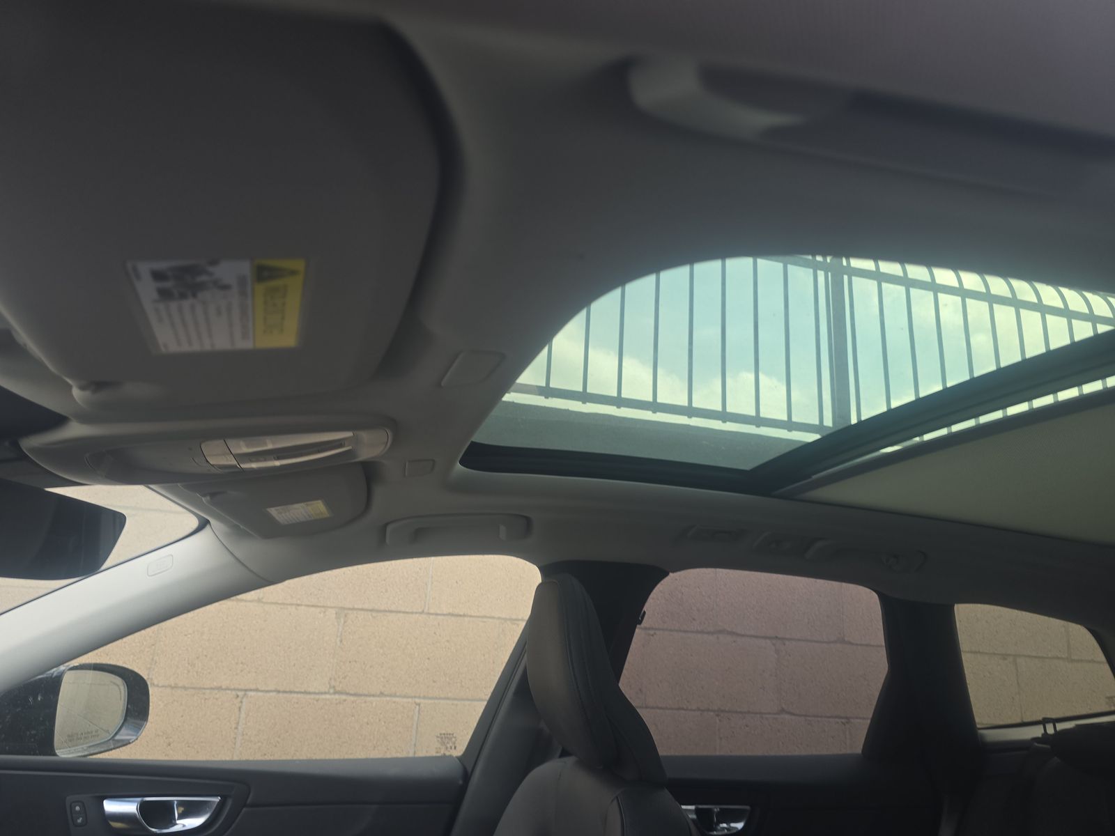 2025 Volvo XC60 B5 Plus AWD