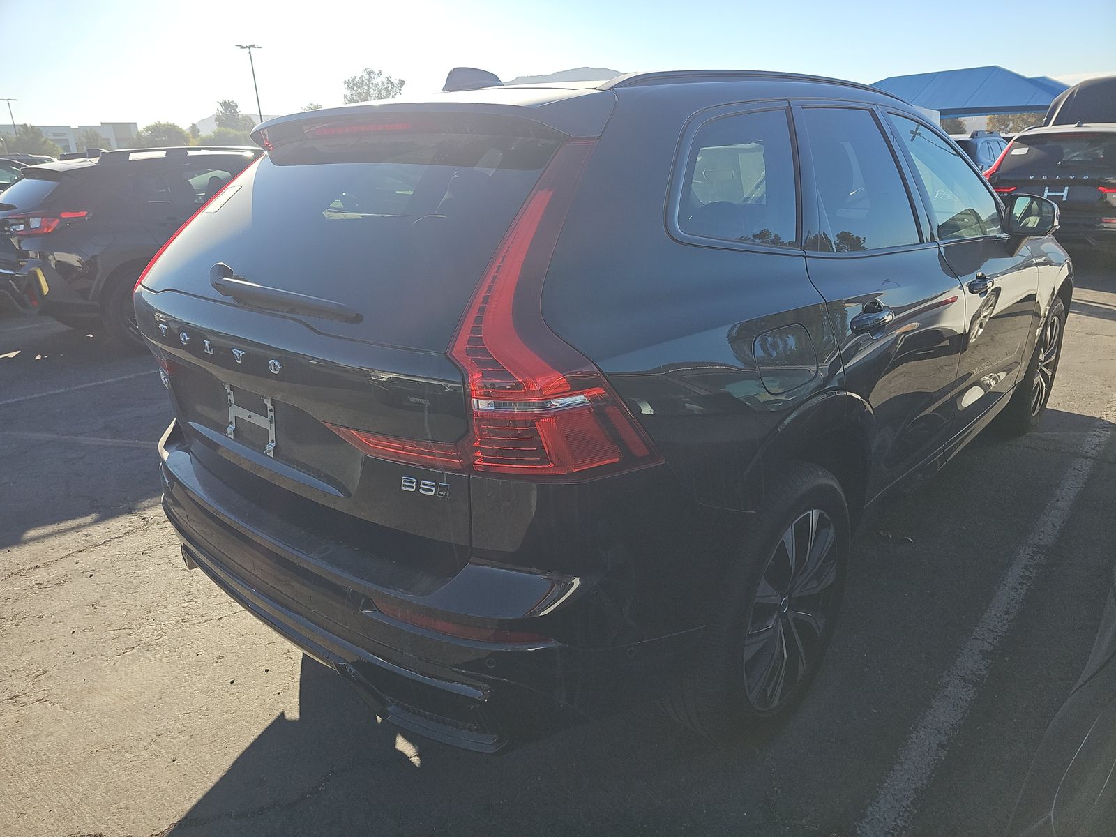 2025 Volvo XC60 B5 Plus AWD