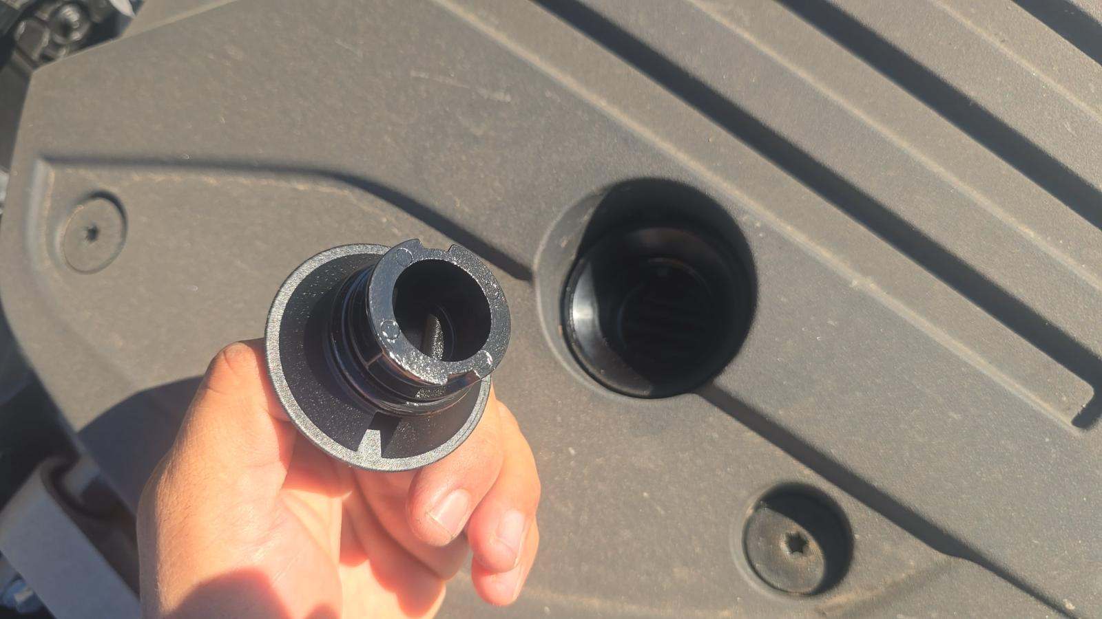 2025 Volvo XC60 B5 Plus AWD