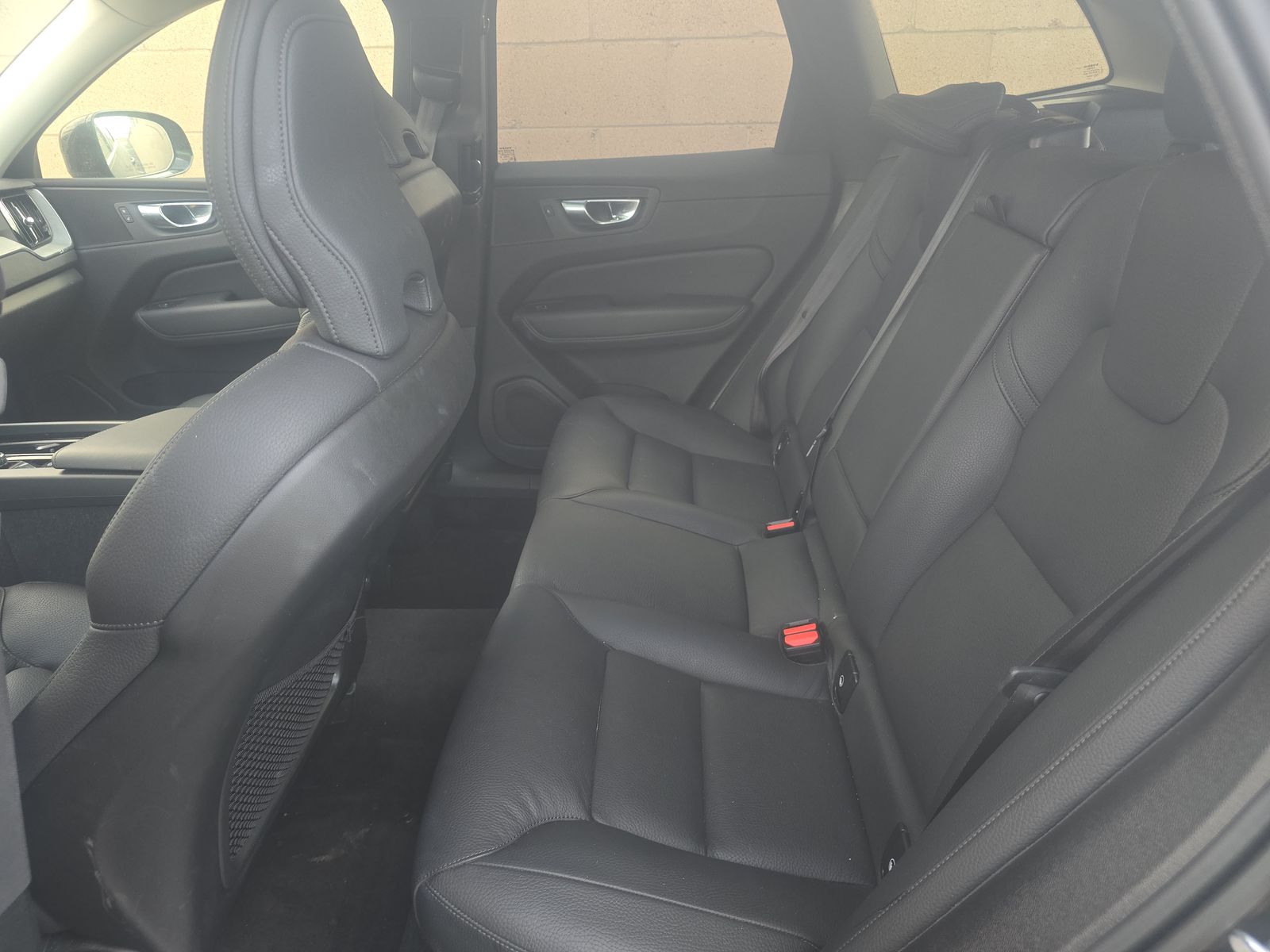 2025 Volvo XC60 B5 Plus AWD