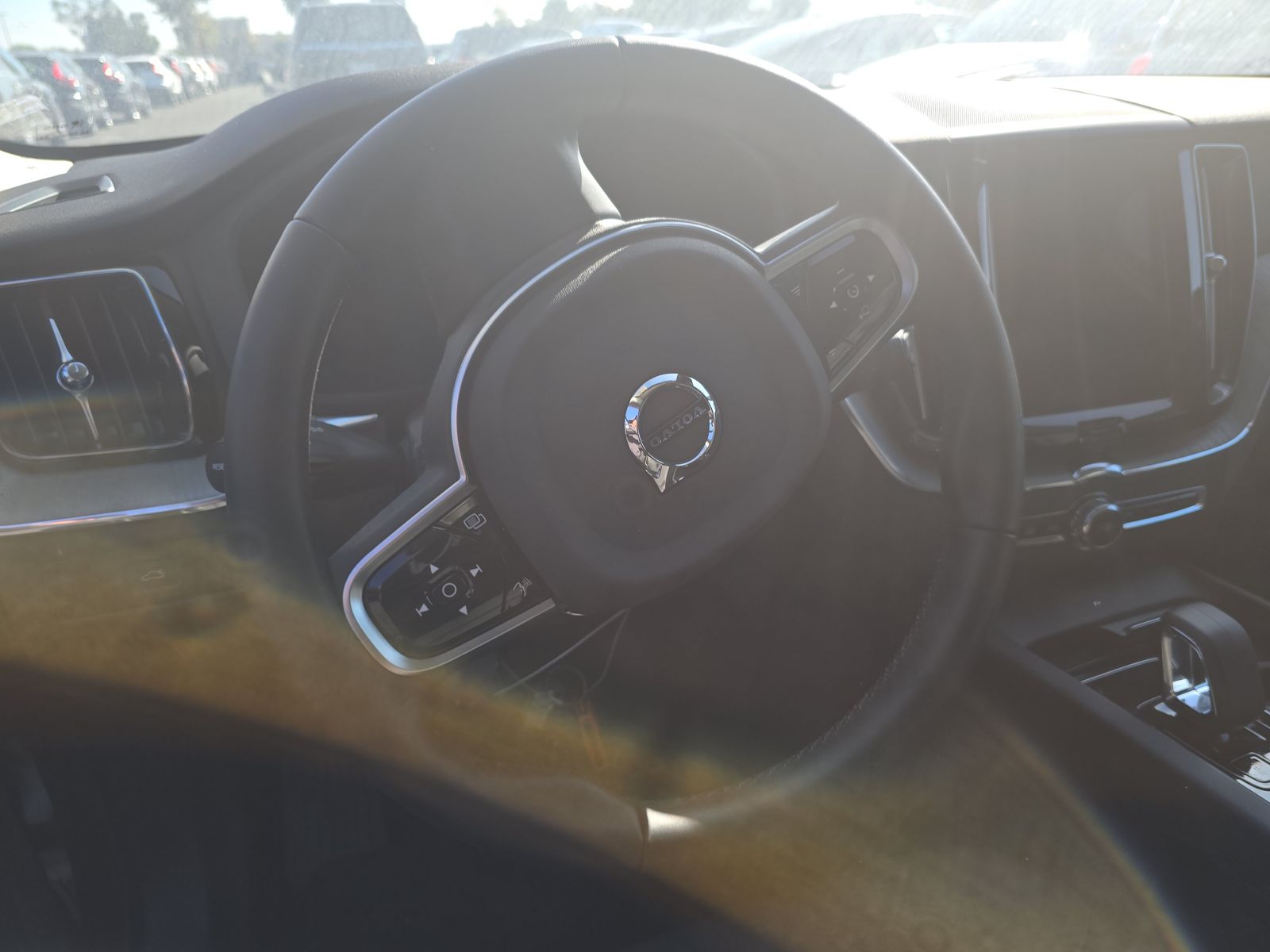 2025 Volvo XC60 B5 Plus AWD