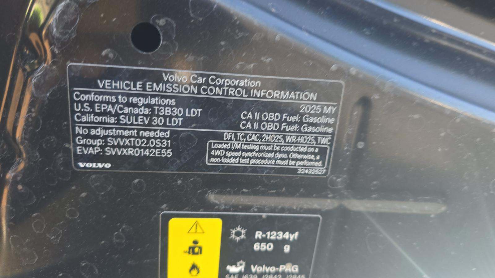 2025 Volvo XC60 B5 Plus AWD