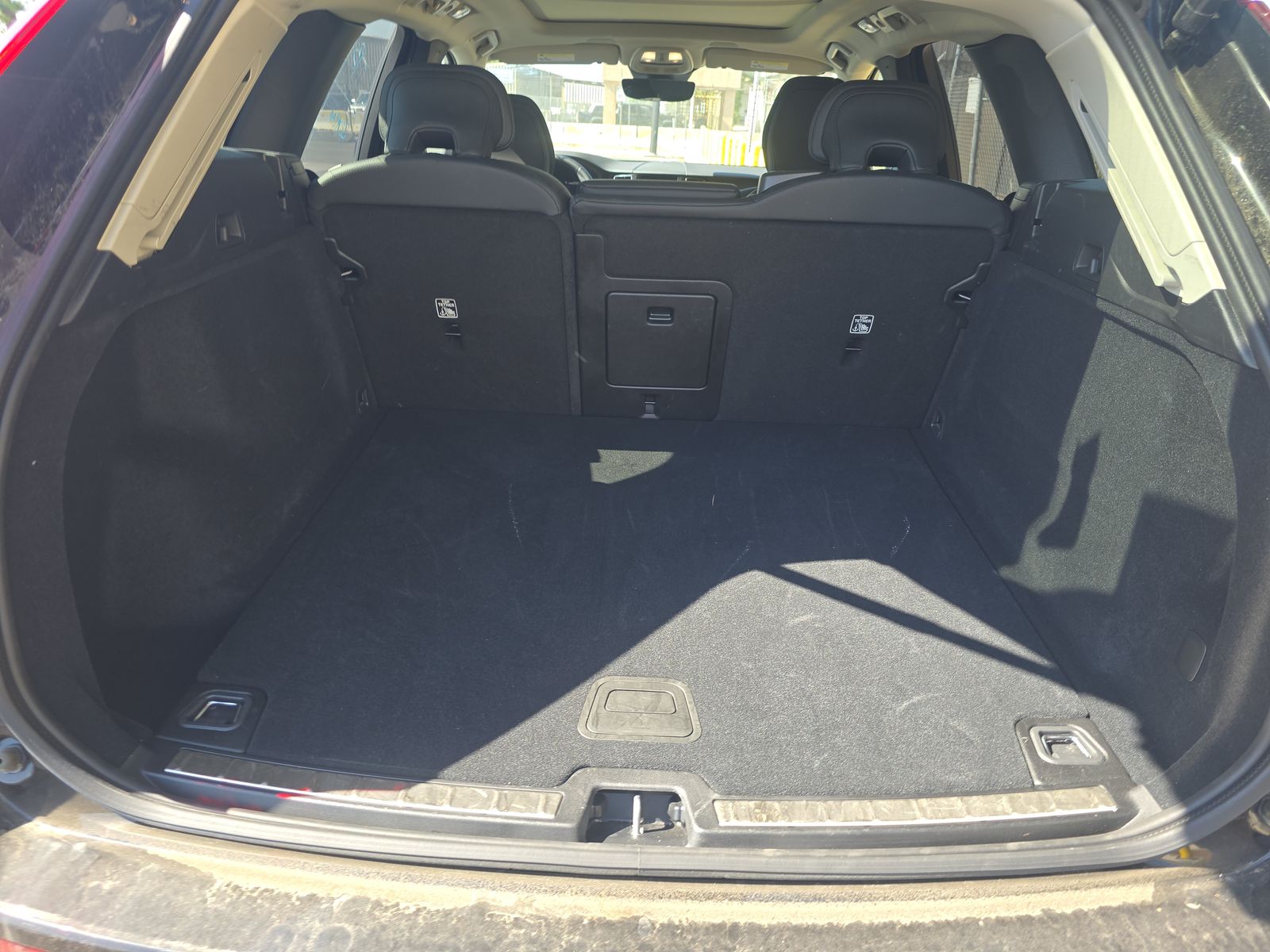 2025 Volvo XC60 B5 Plus AWD