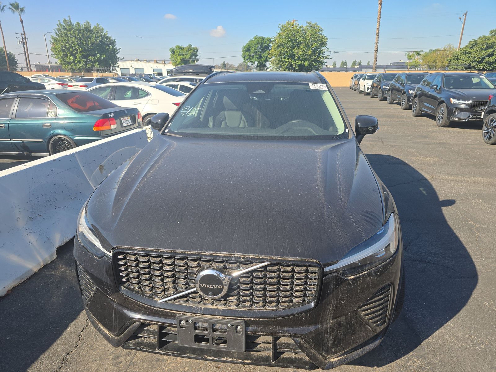 2025 Volvo XC60 B5 Plus AWD