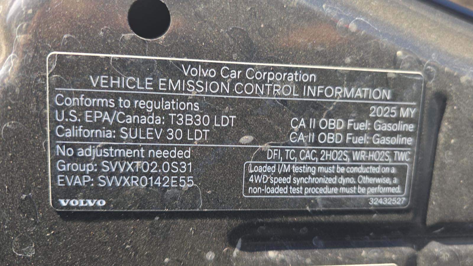 2025 Volvo XC60 B5 Plus AWD