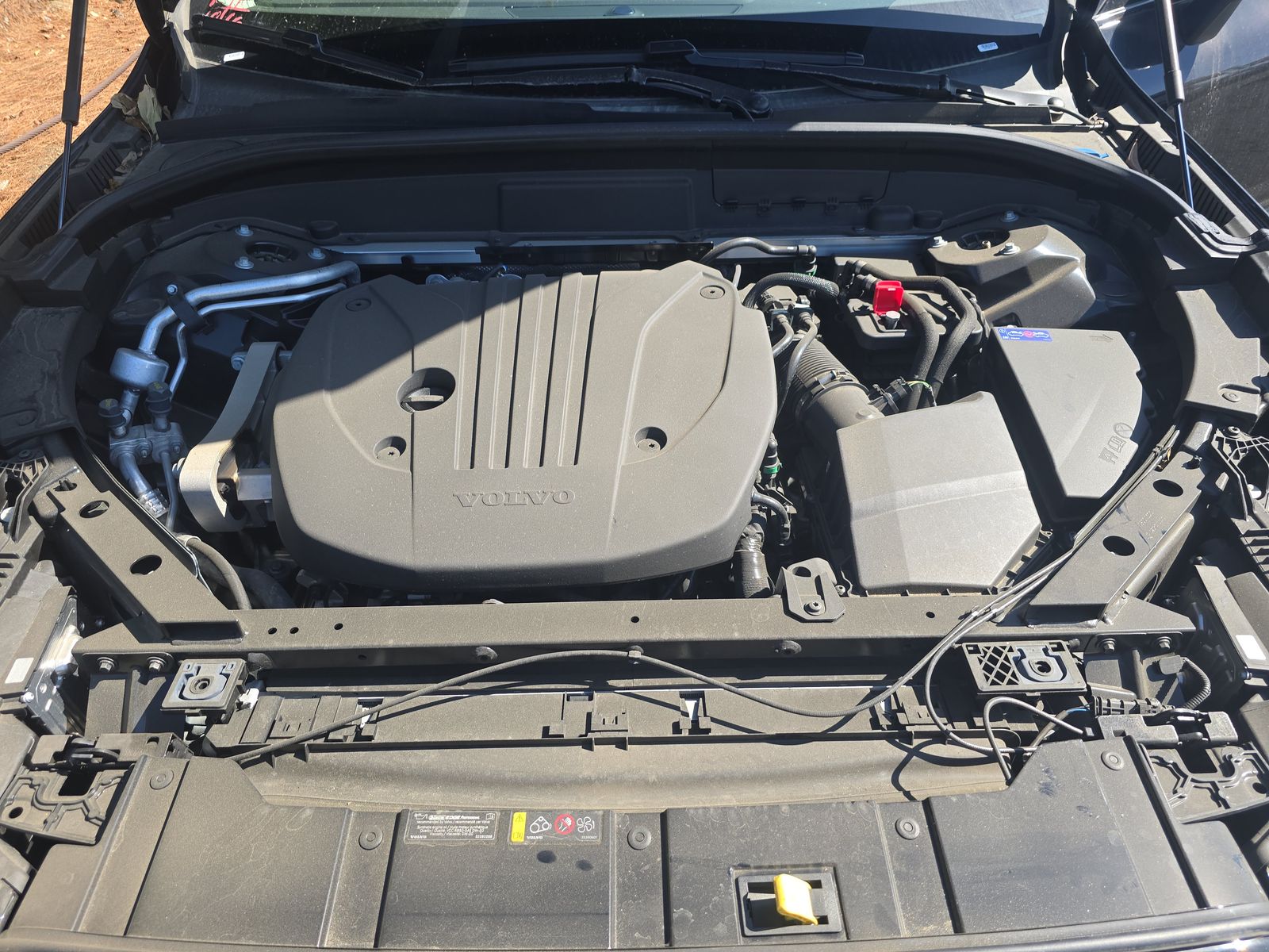 2025 Volvo XC60 B5 Plus AWD