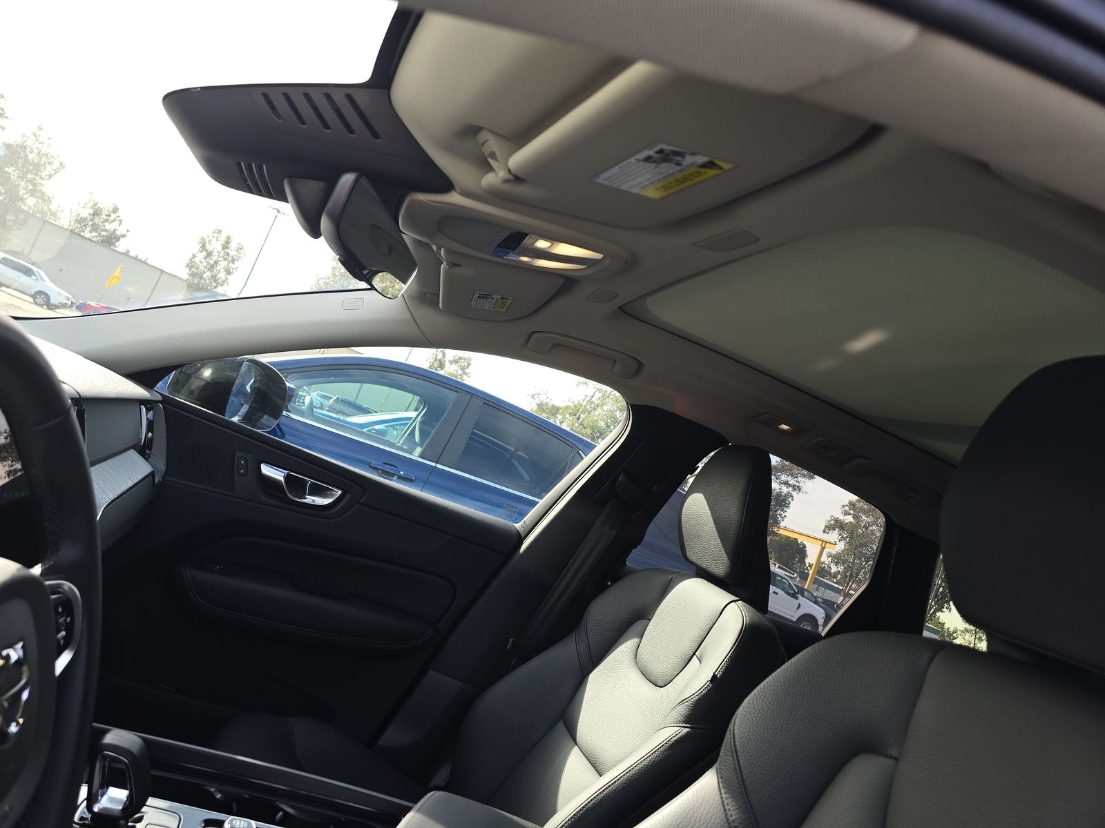 2025 Volvo XC60 B5 Plus AWD