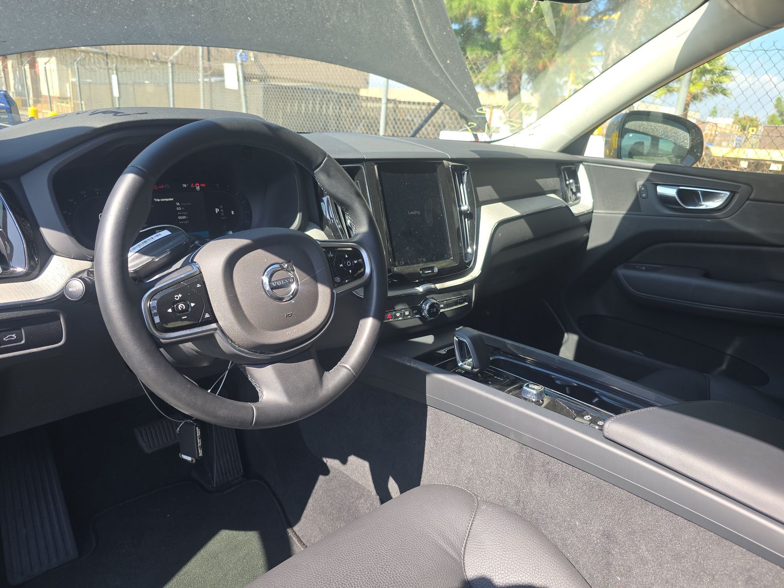 2025 Volvo XC60 B5 Plus AWD