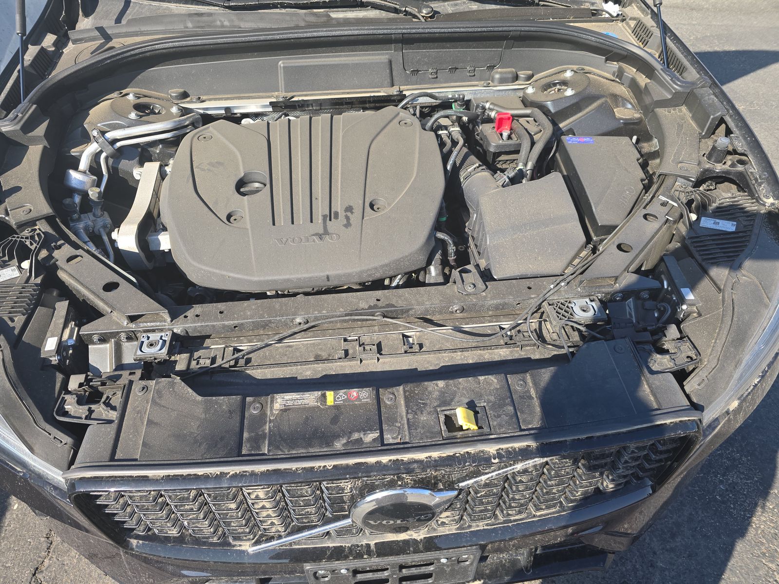 2025 Volvo XC60 B5 Plus AWD