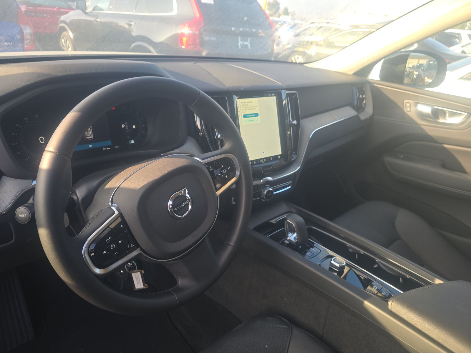 2025 Volvo XC60 B5 Plus AWD