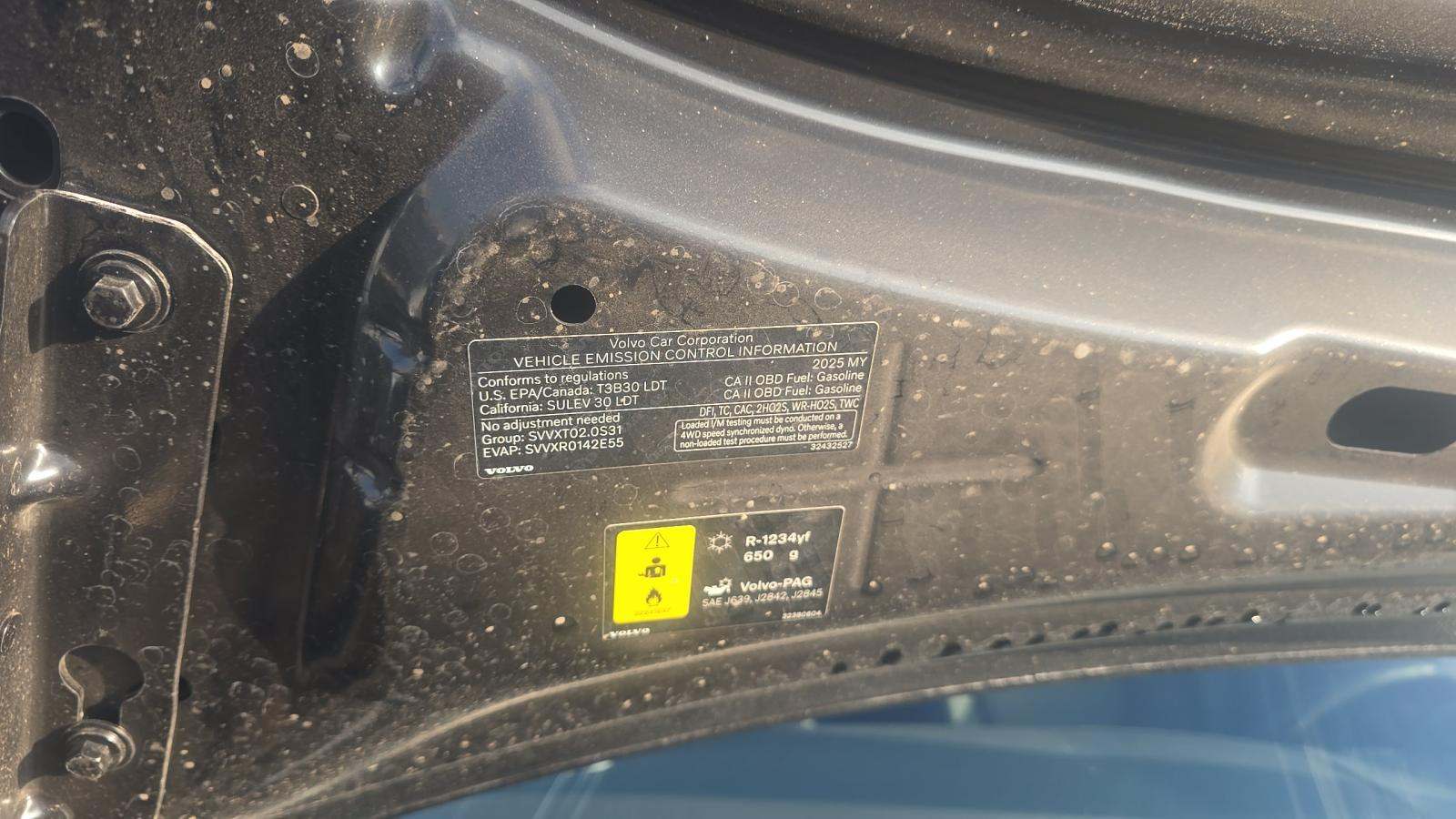 2025 Volvo XC60 B5 Plus AWD