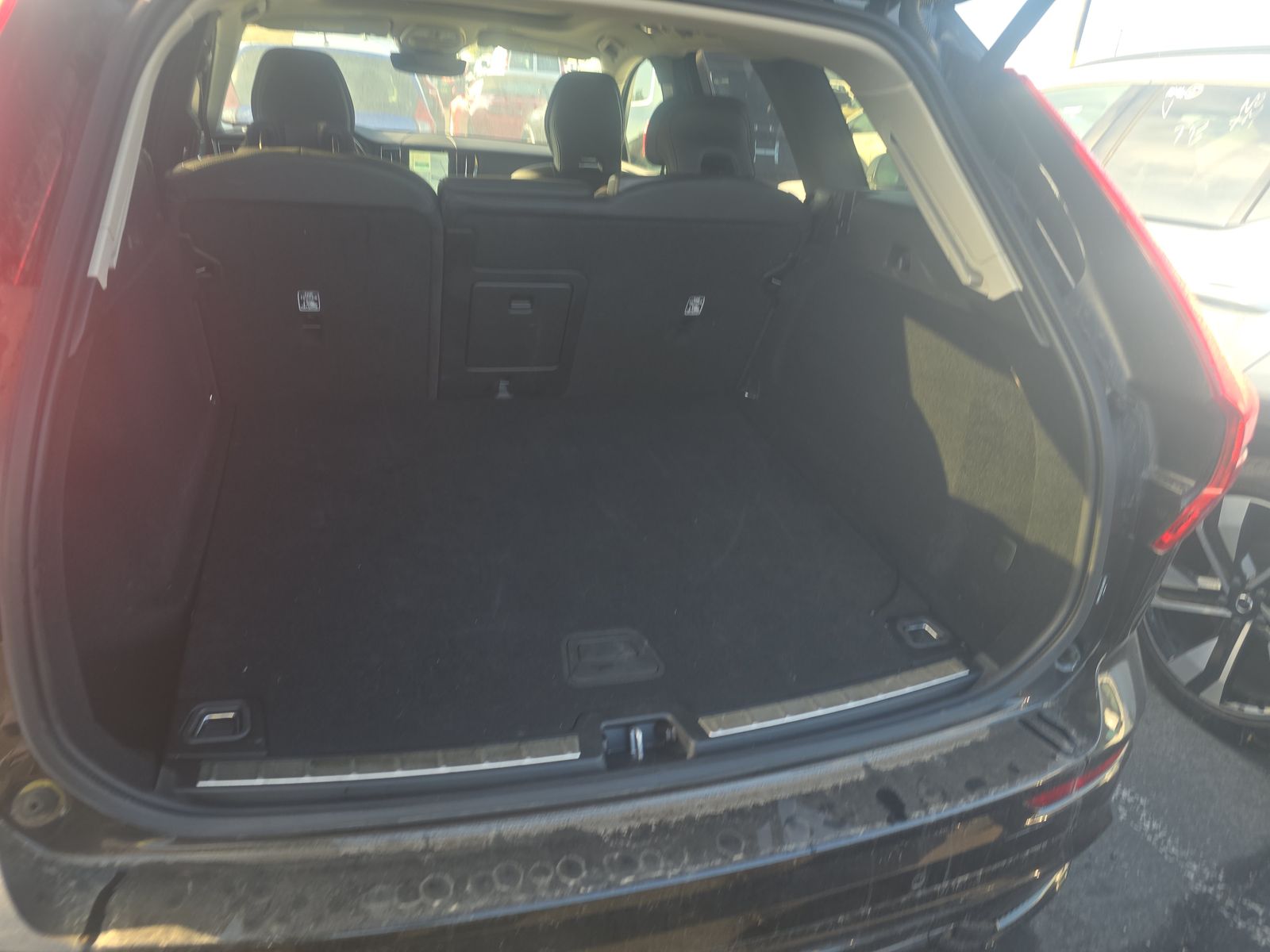 2025 Volvo XC60 B5 Plus AWD