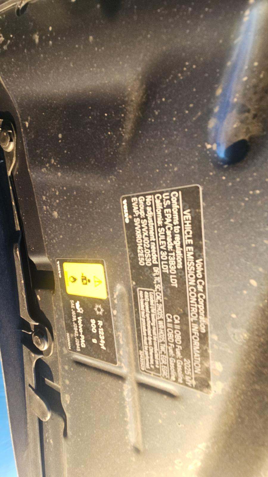 2025 Volvo XC90 B6 Plus AWD