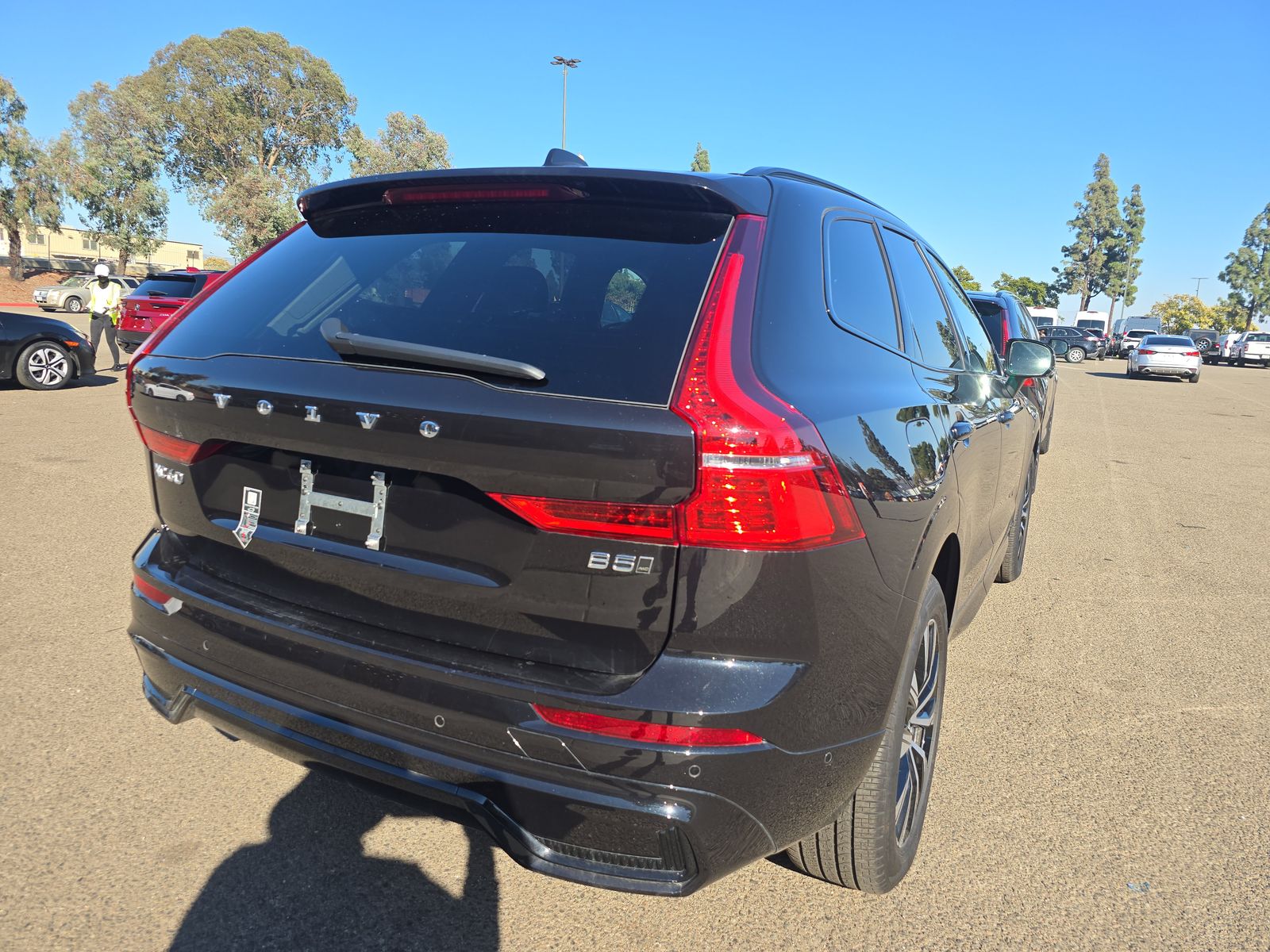 2025 Volvo XC60 B5 Plus AWD