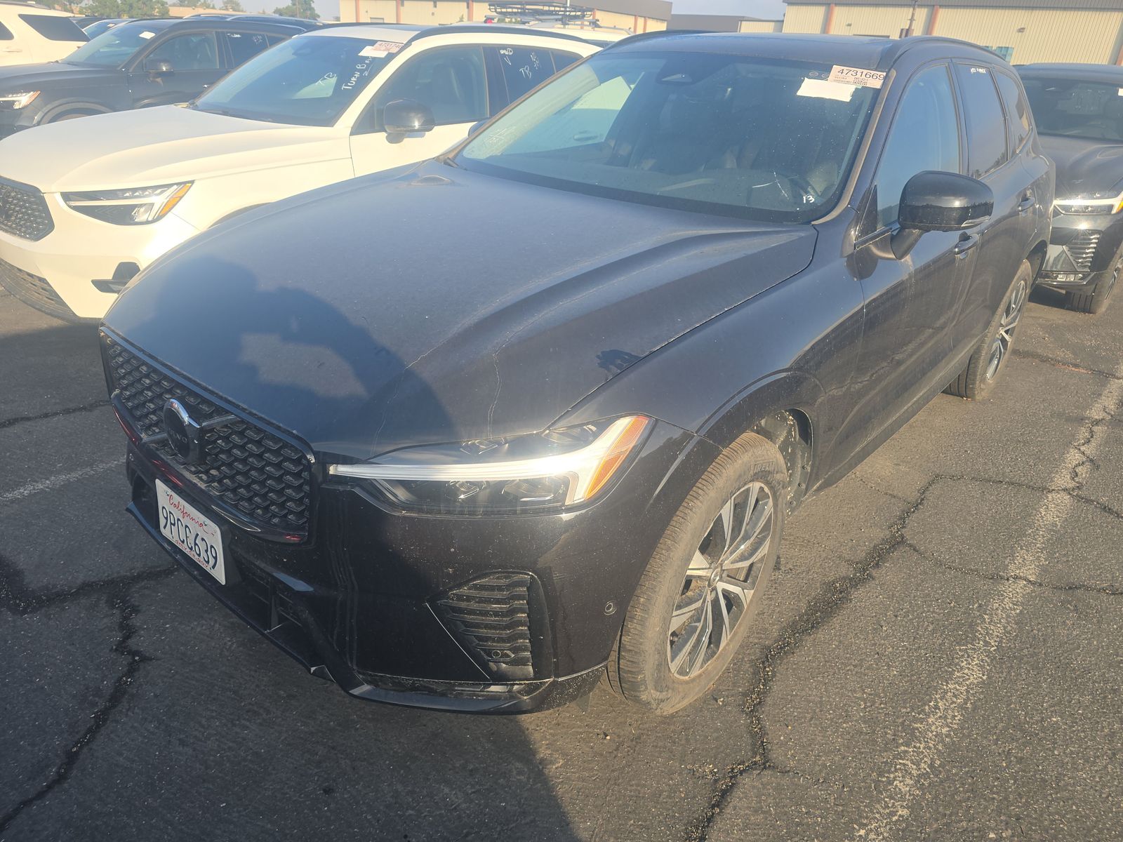 2025 Volvo XC60 B5 Plus AWD