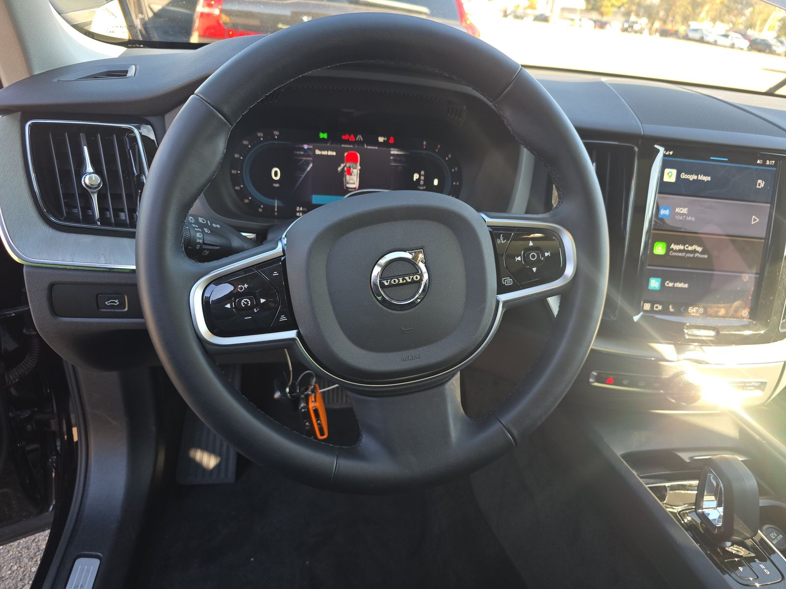 2025 Volvo XC60 B5 Plus AWD