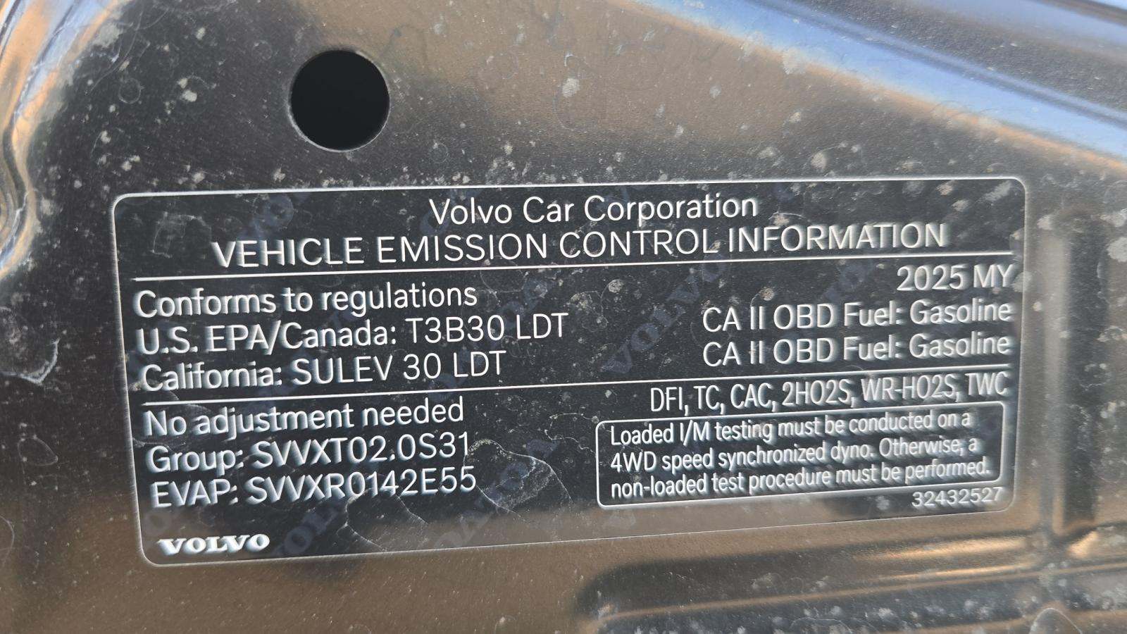 2025 Volvo XC60 B5 Plus AWD