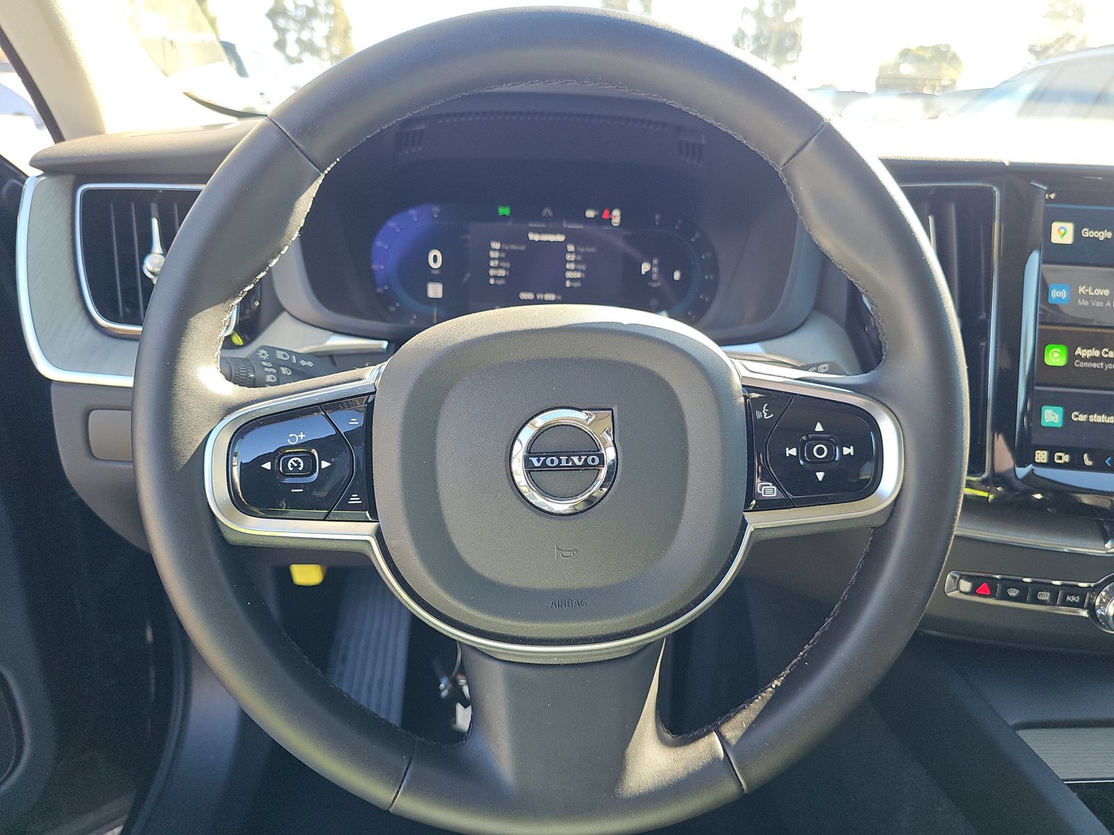 2025 Volvo XC60 B5 Plus AWD