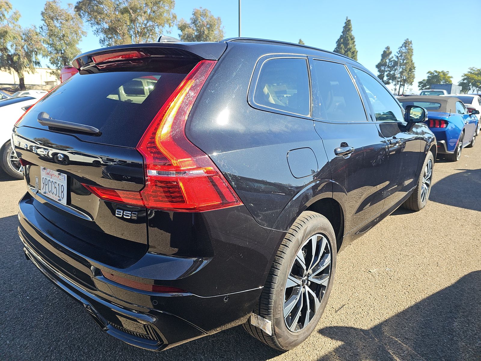 2025 Volvo XC60 B5 Plus AWD