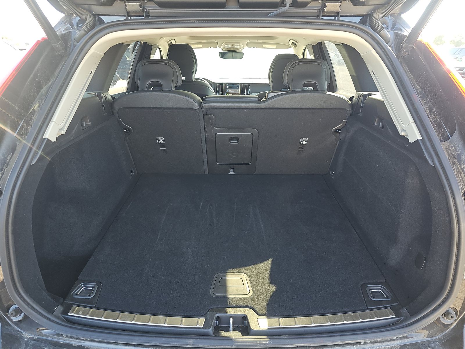 2025 Volvo XC60 B5 Plus AWD