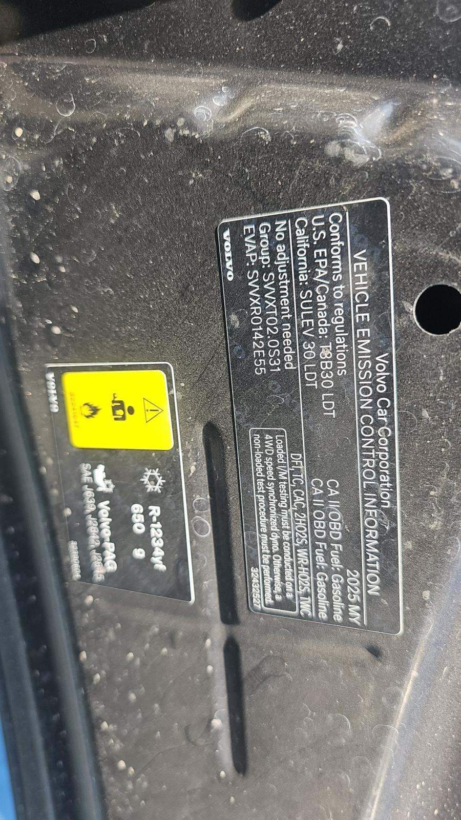 2025 Volvo XC60 B5 Plus AWD