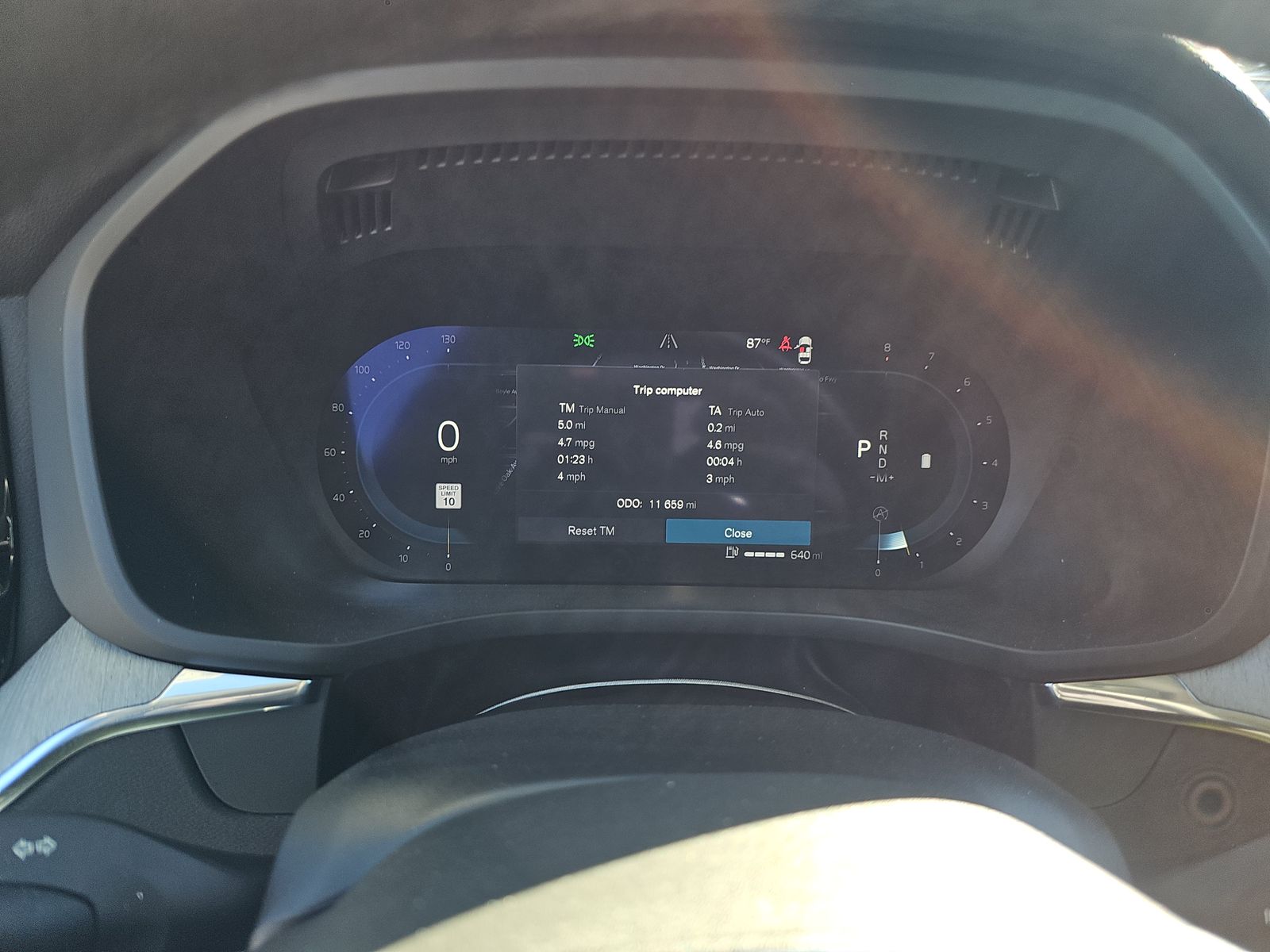 2025 Volvo XC60 B5 Plus AWD