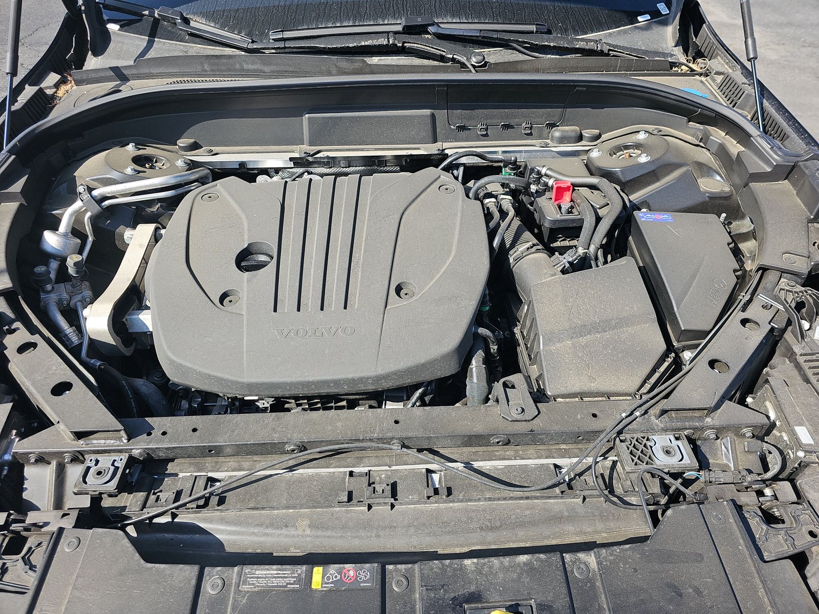 2025 Volvo XC60 B5 Plus AWD