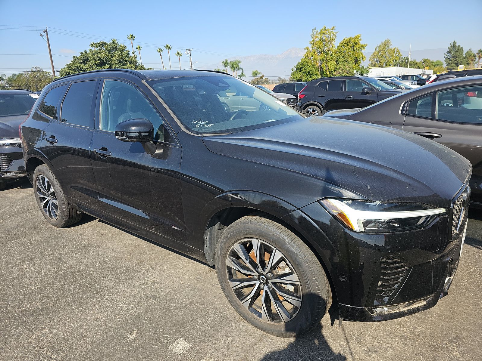 2025 Volvo XC60 B5 Plus AWD