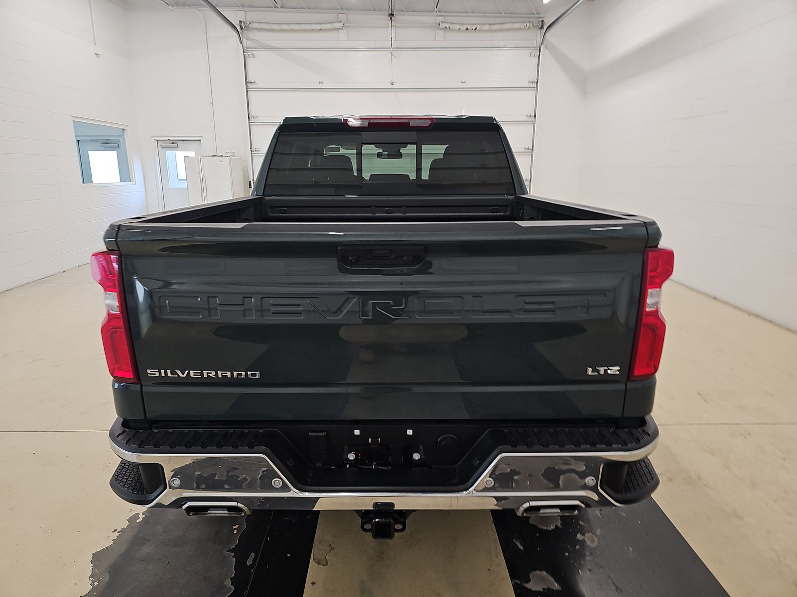 2025 Chevrolet Silverado 1500 LTZ AWD