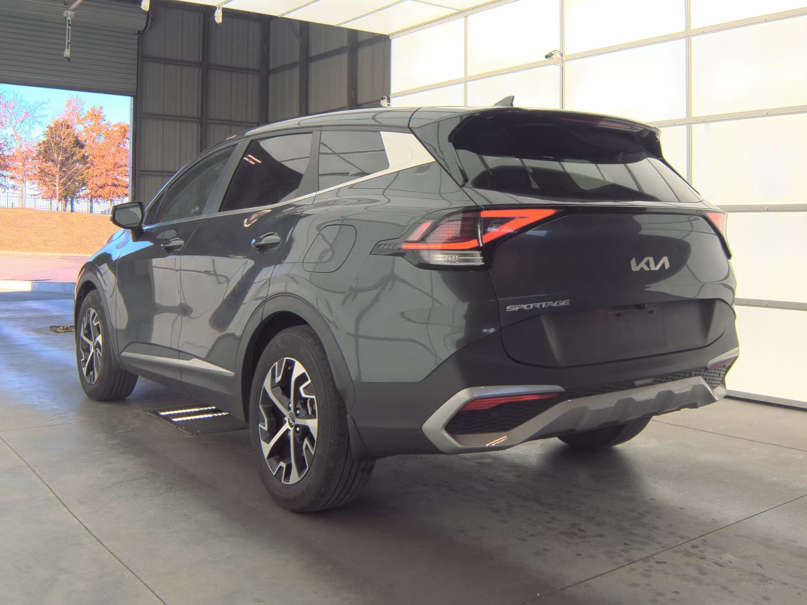 2024 Kia Sportage EX FWD