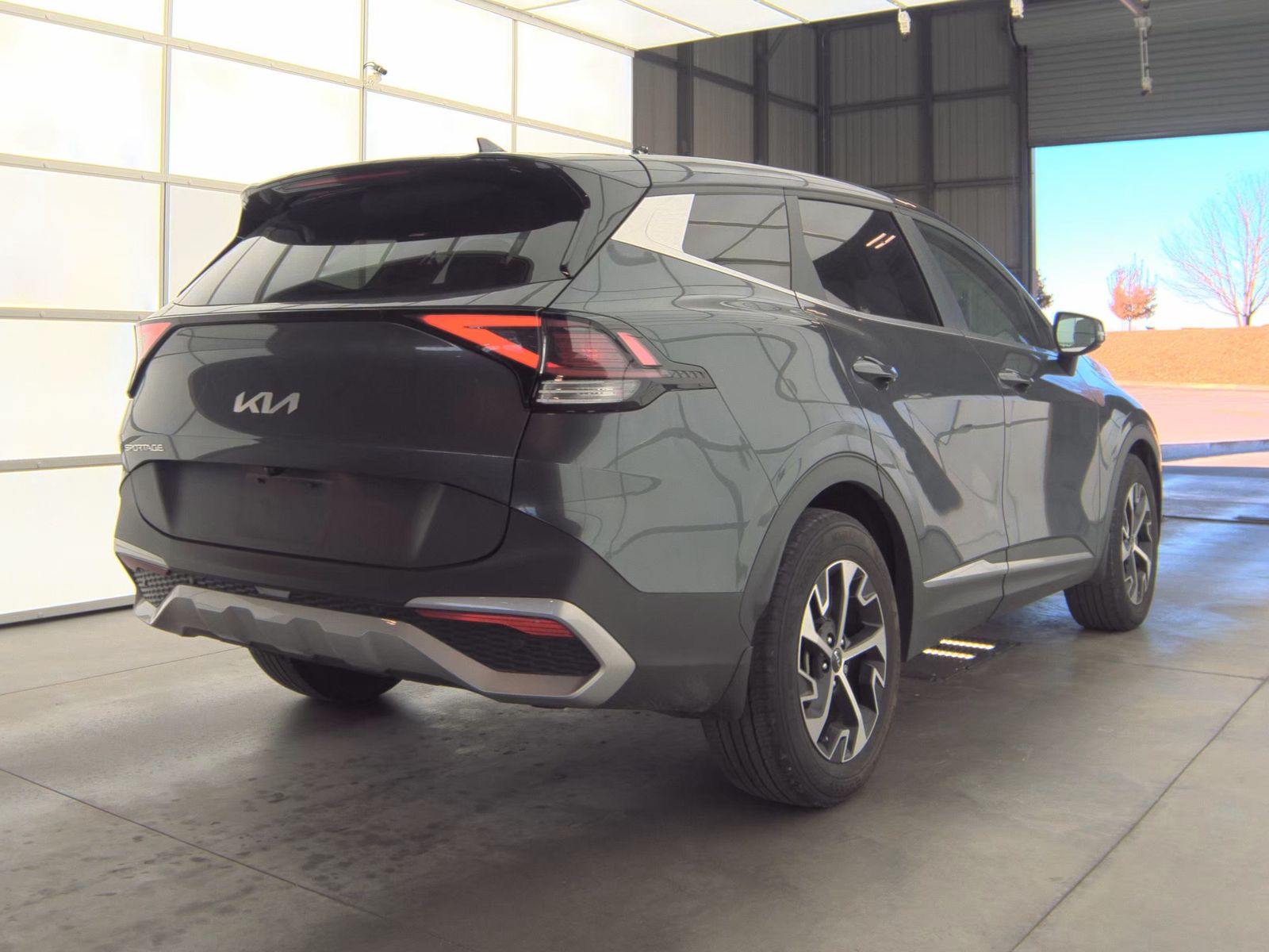 2024 Kia Sportage EX FWD