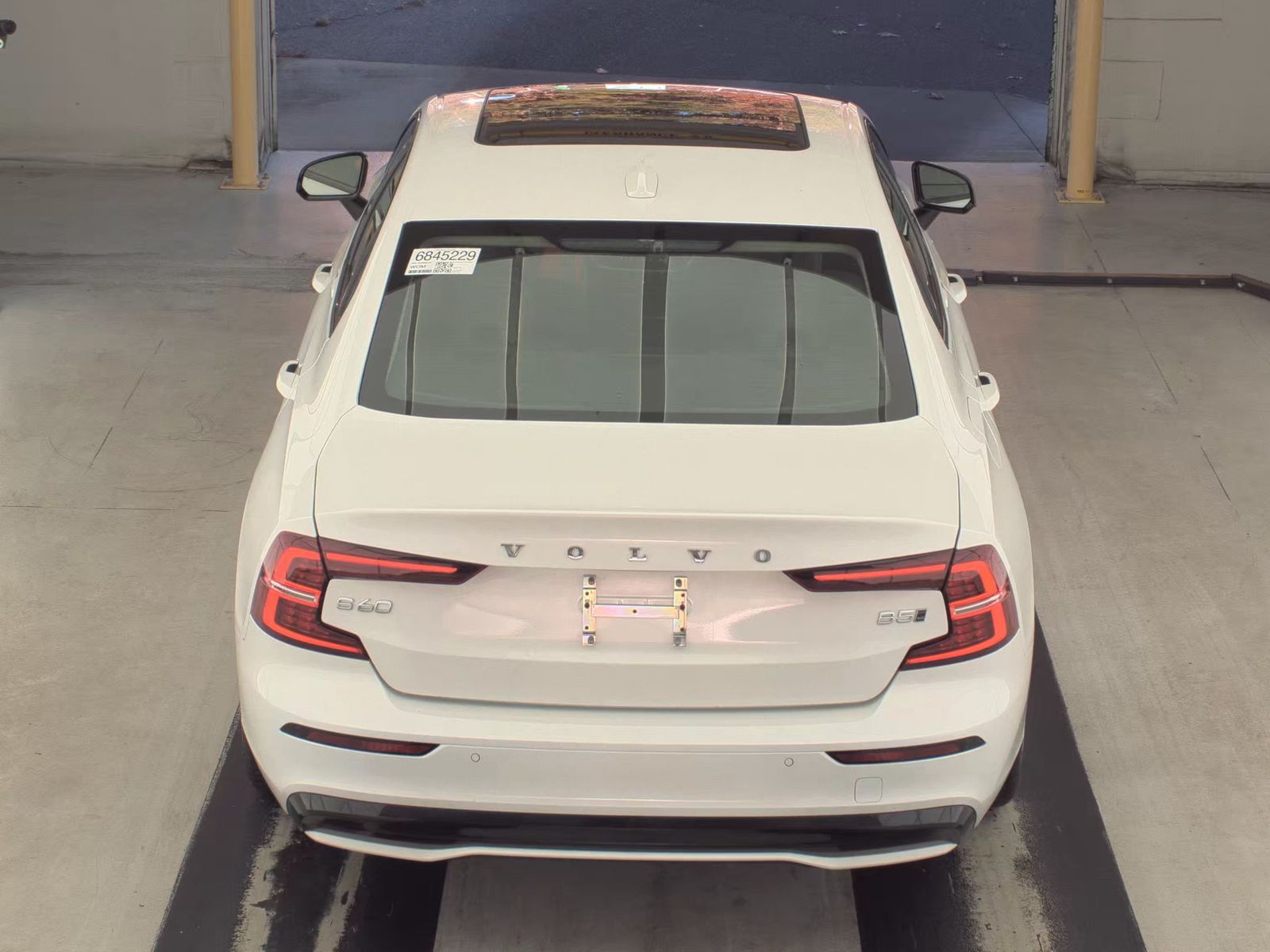 2025 Volvo S60 B5 Plus AWD