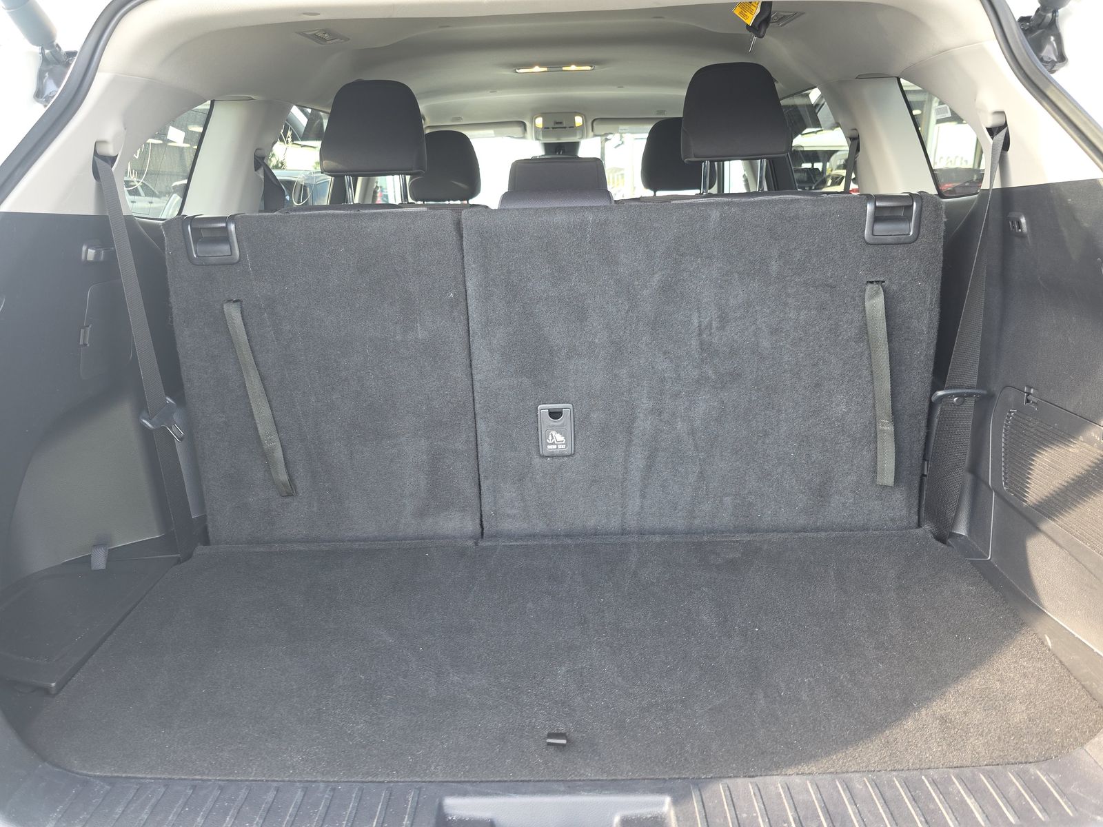 2024 Toyota Highlander LE FWD