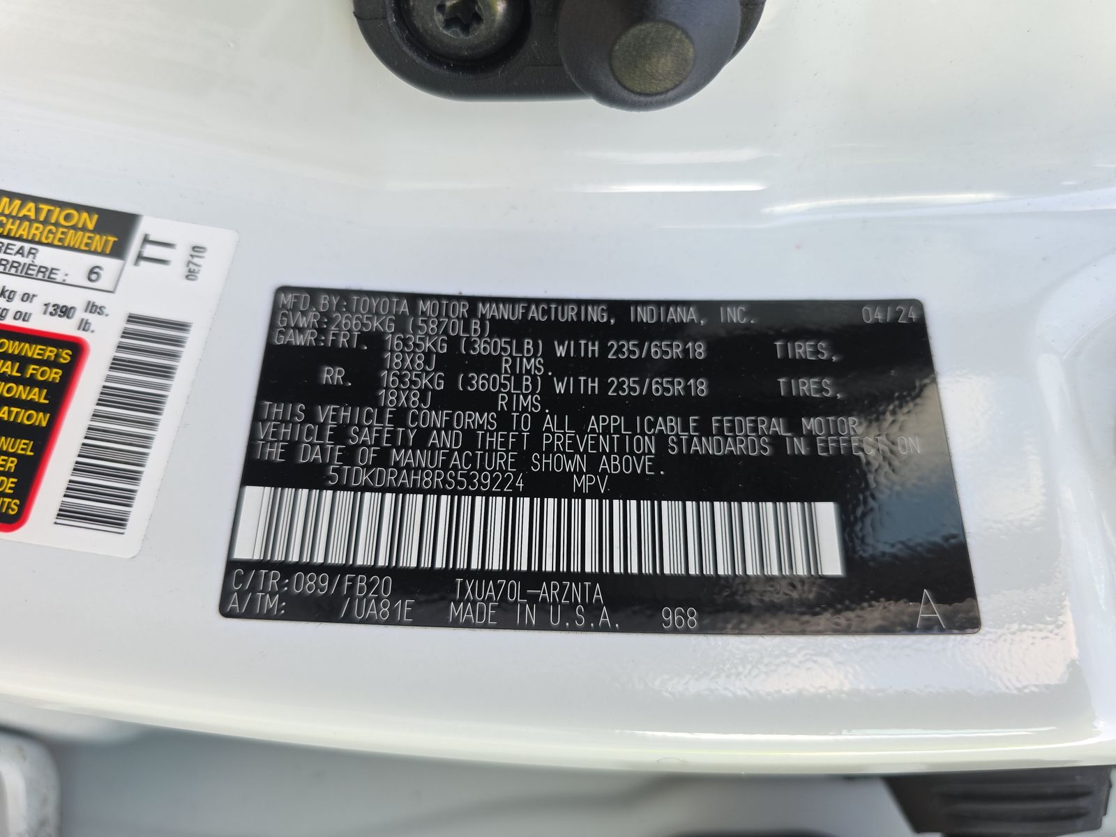 2024 Toyota Highlander LE FWD