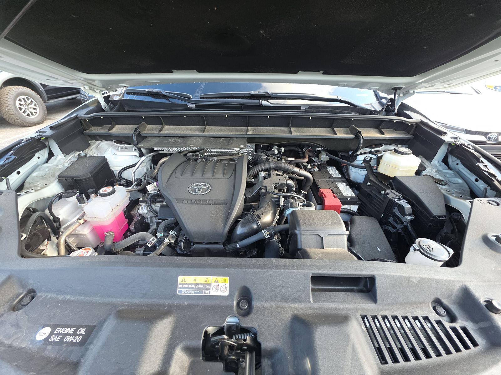 2024 Toyota Highlander LE FWD