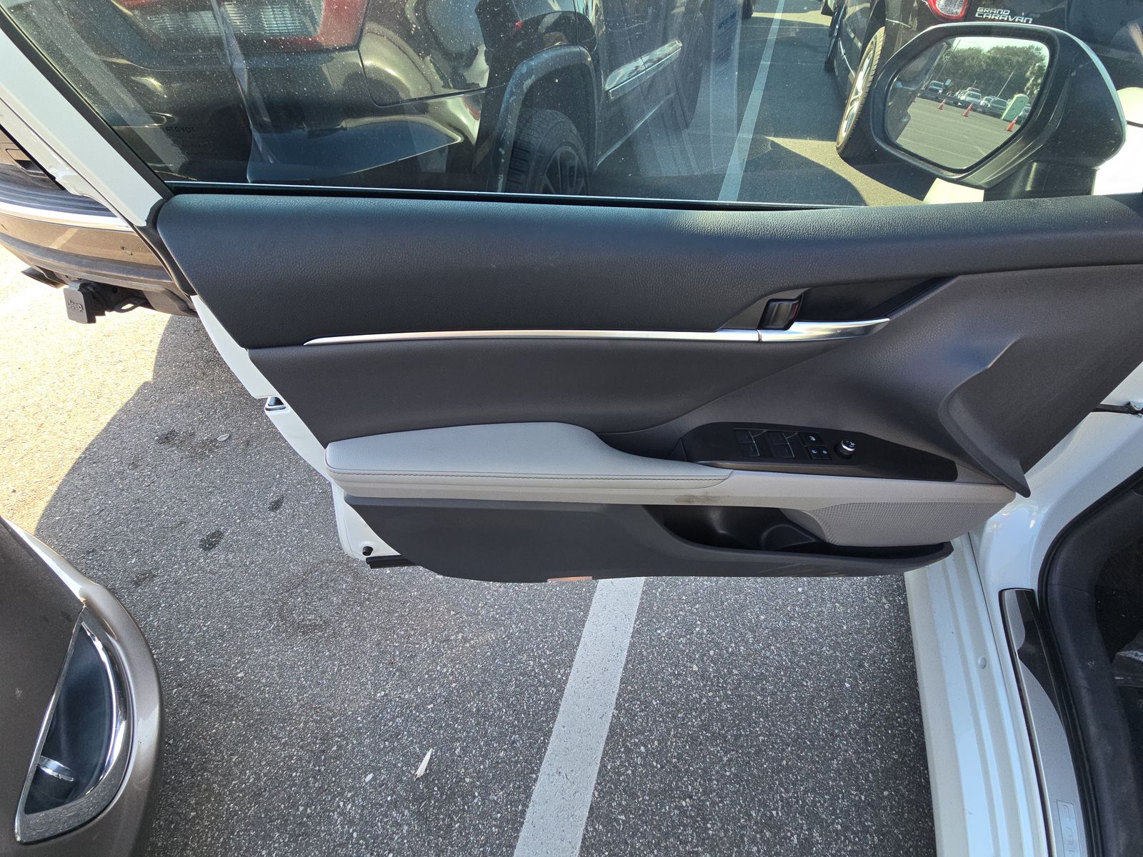 2023 Toyota Camry XLE AWD