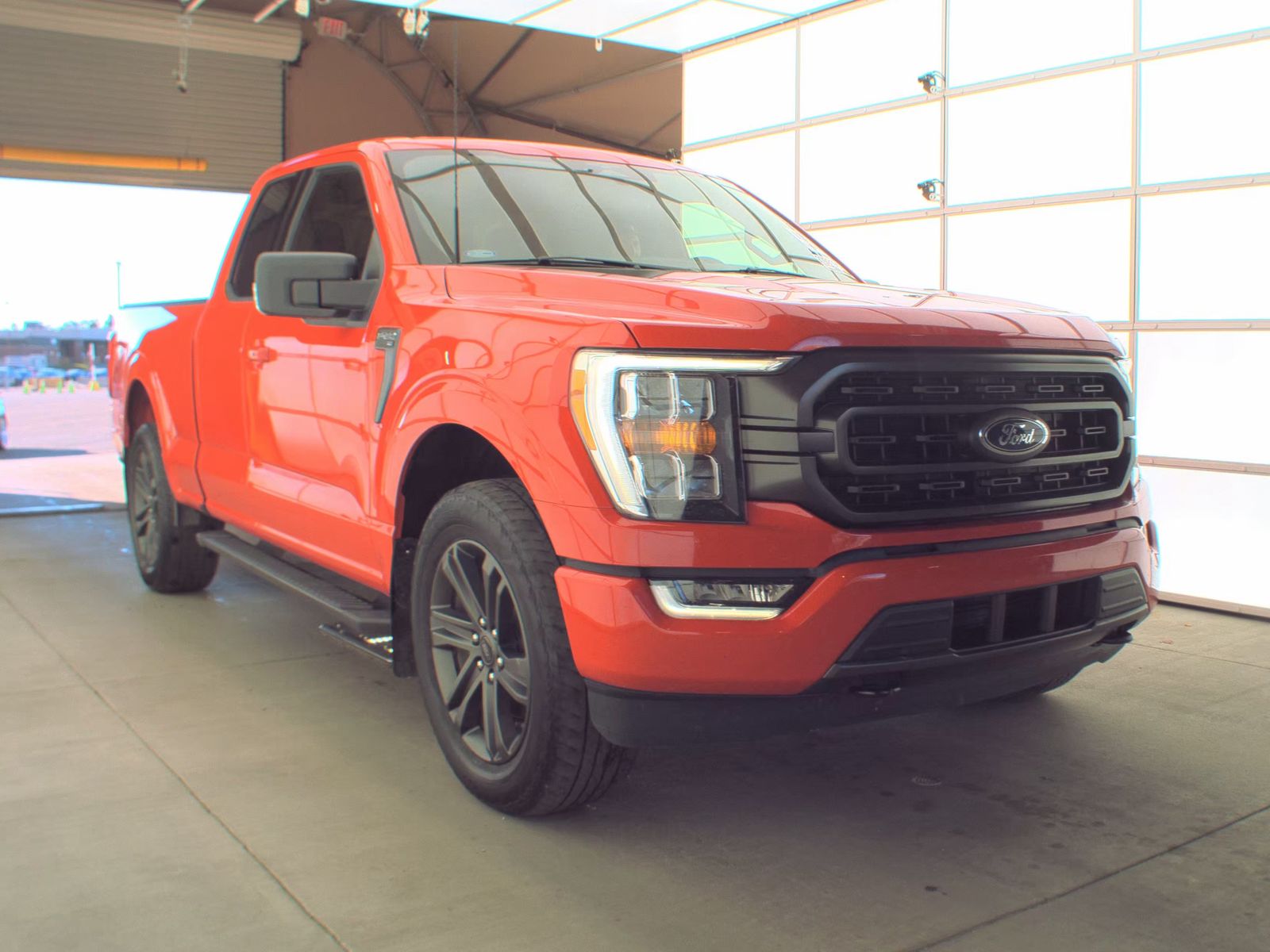2023 Ford F-150 XLT AWD