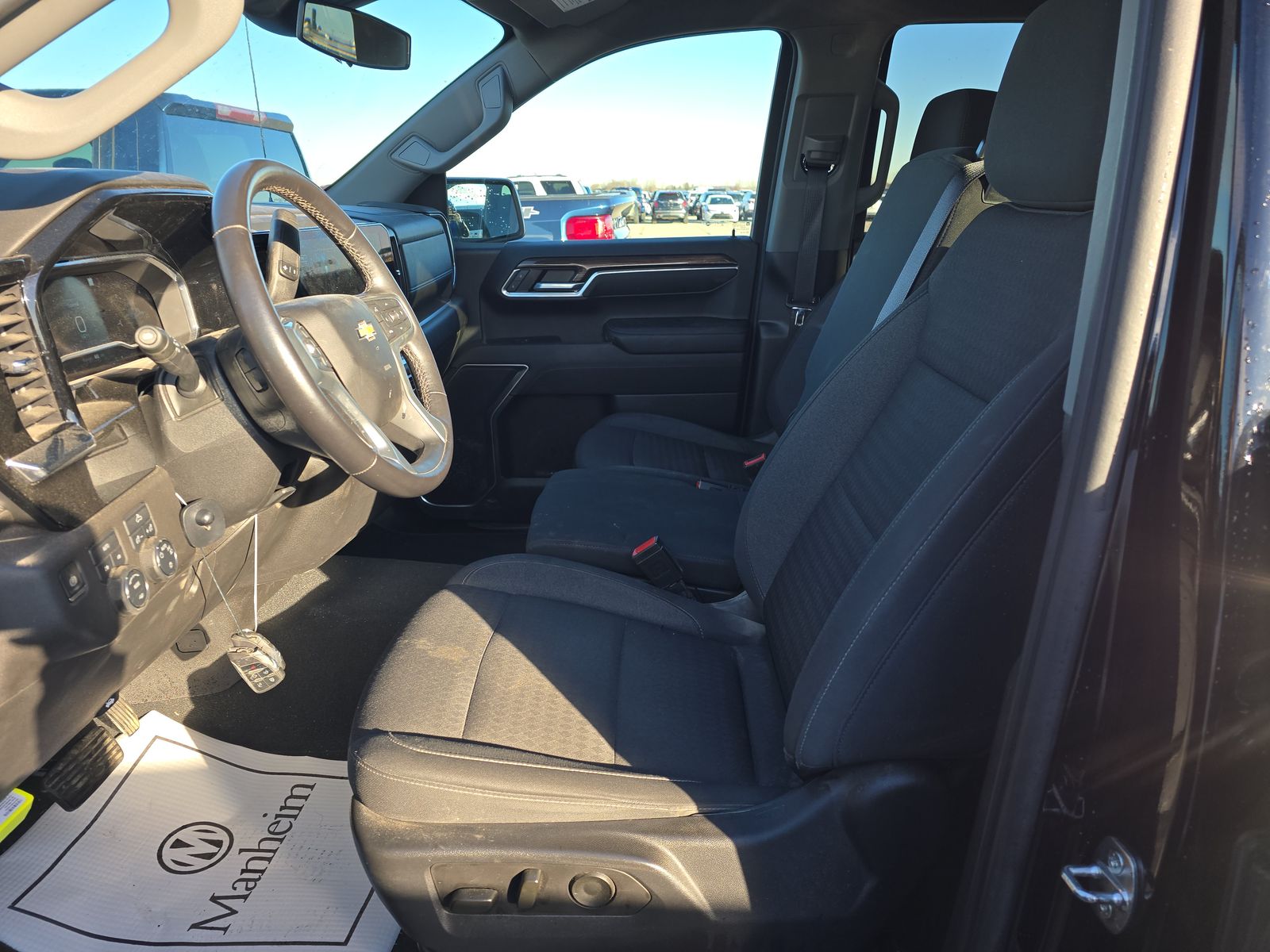 2022 Chevrolet Silverado 1500 LT AWD