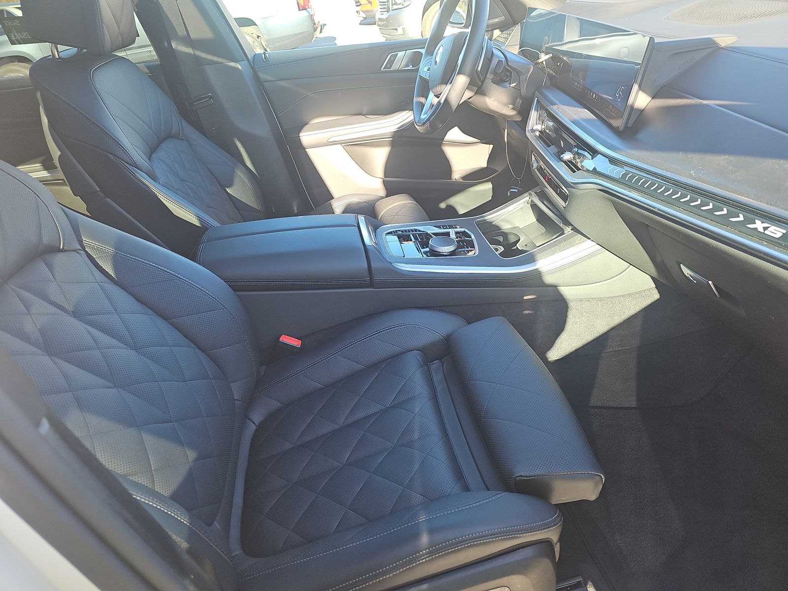 2025 BMW X5 xDrive40i AWD