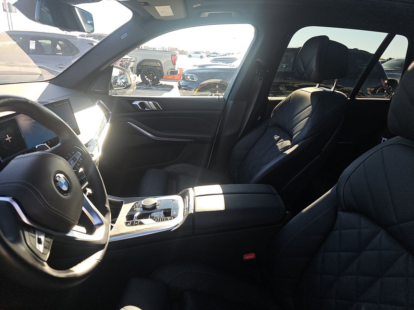 2025 BMW X5 xDrive40i AWD