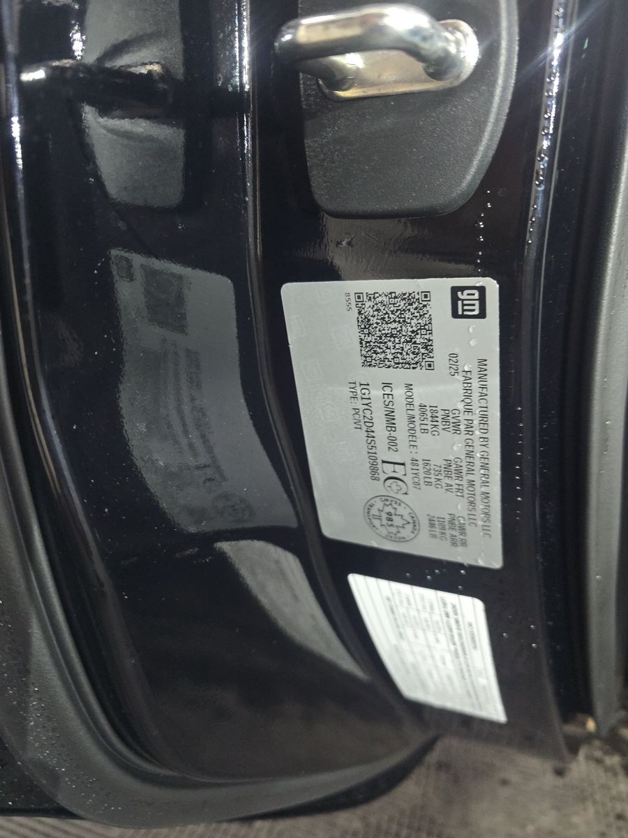 2025 Chevrolet Corvette Stingray RWD