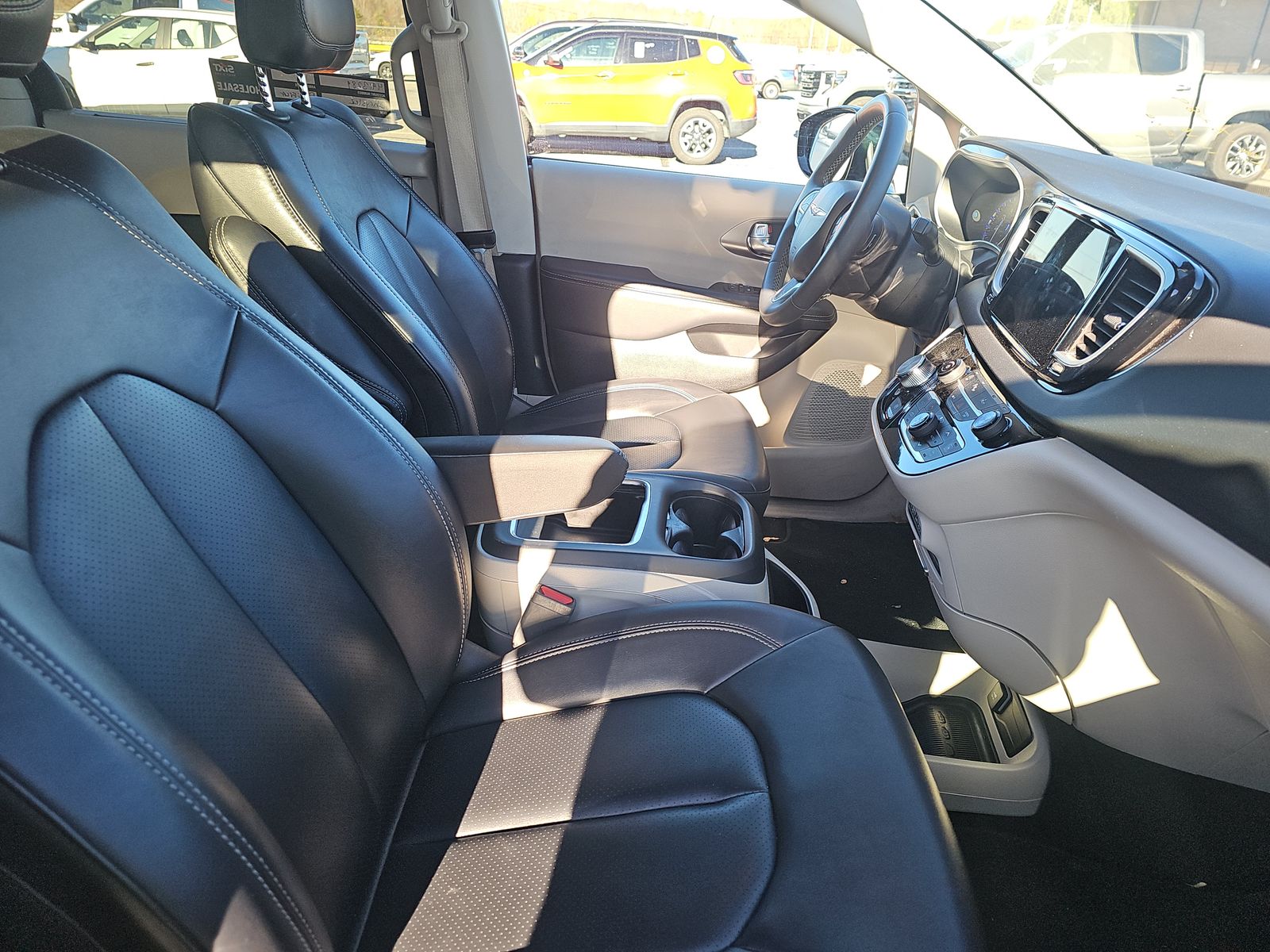 2024 Chrysler Pacifica Touring L FWD