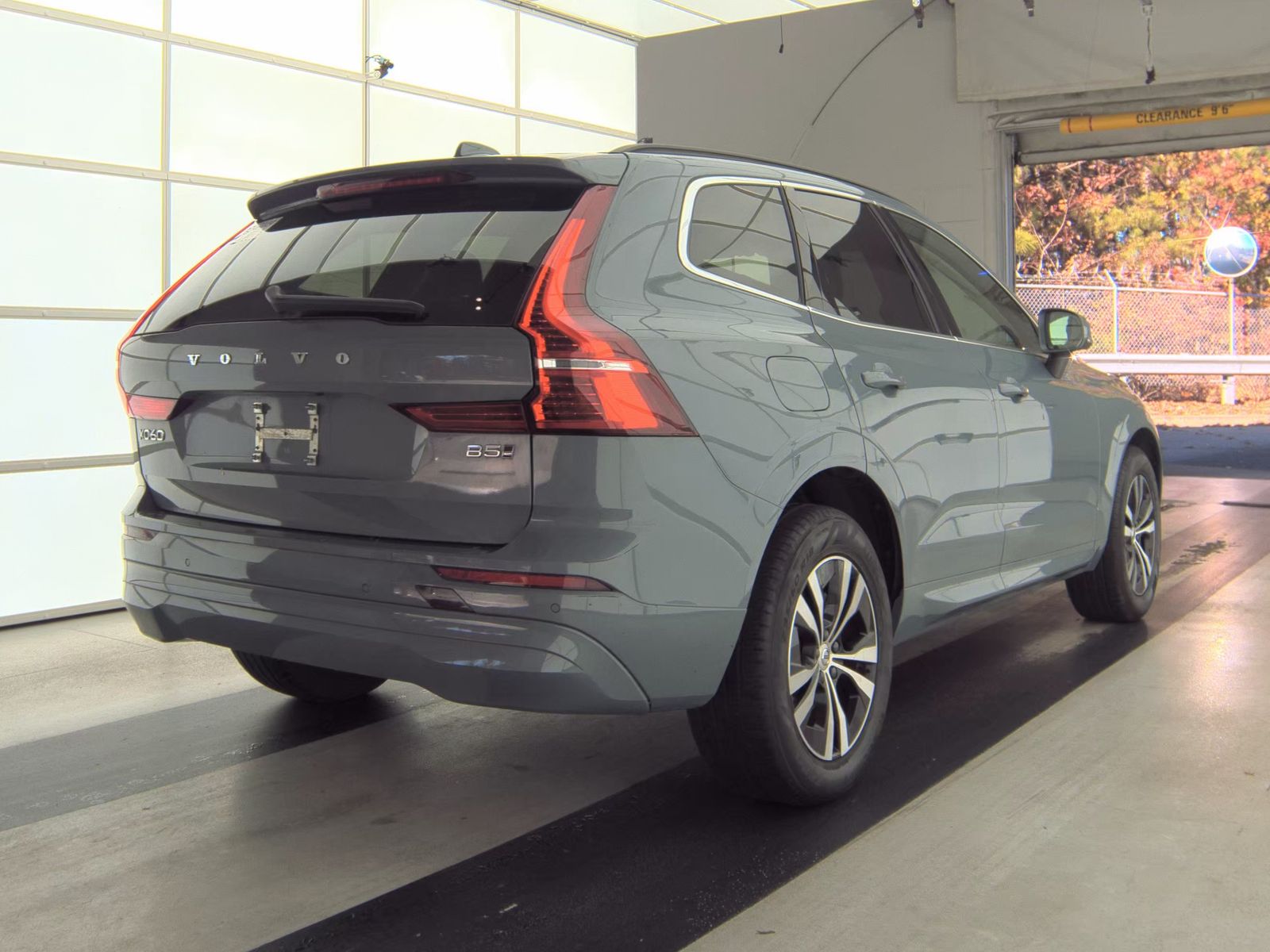 2023 Volvo XC60 B5 Core AWD