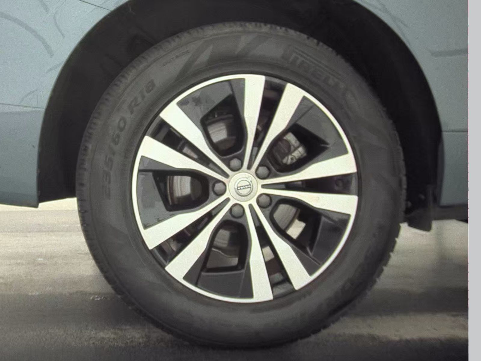 2023 Volvo XC60 B5 Core AWD