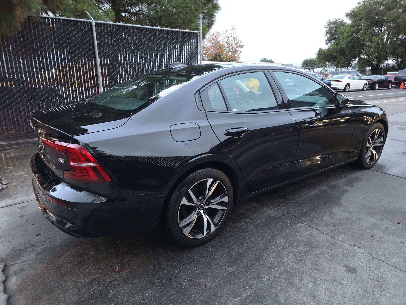 2025 Volvo S60 B5 Plus FWD