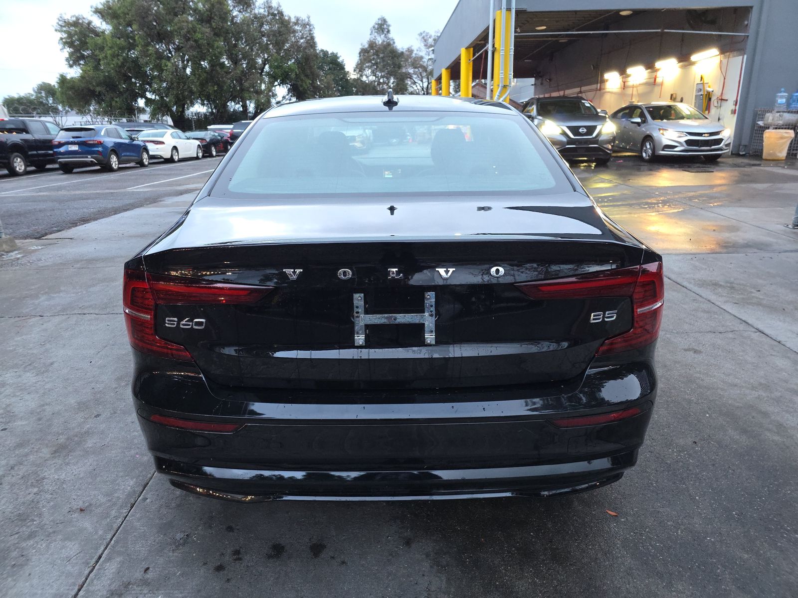 2025 Volvo S60 B5 Plus FWD