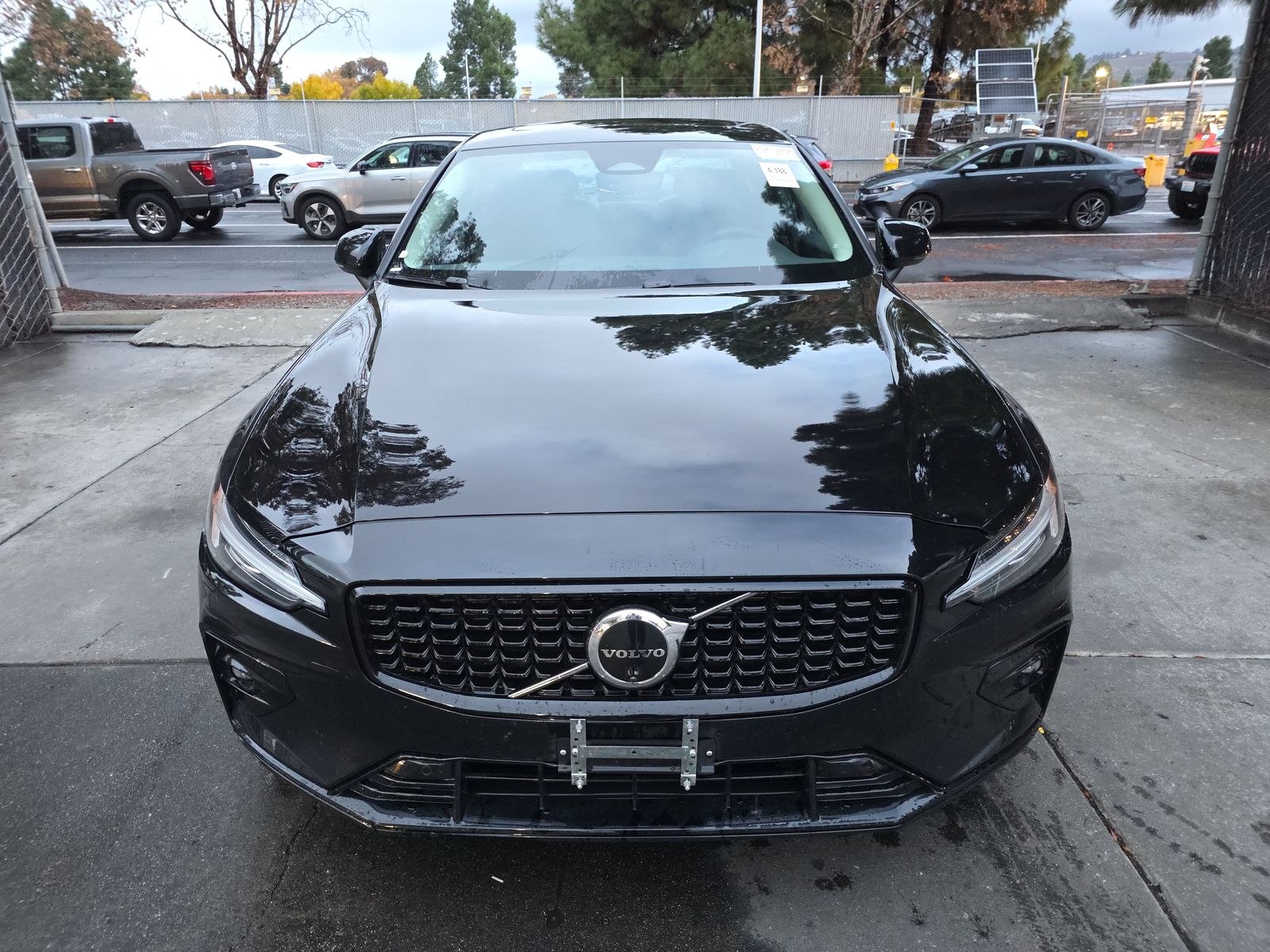 2025 Volvo S60 B5 Plus FWD