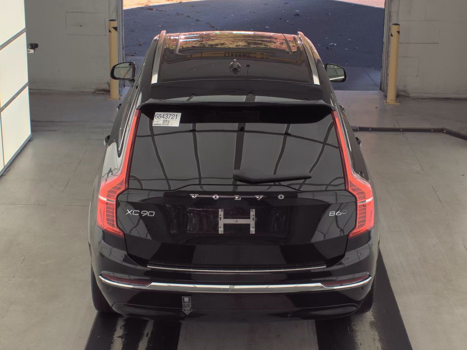 2023 Volvo XC90 B6 Plus AWD