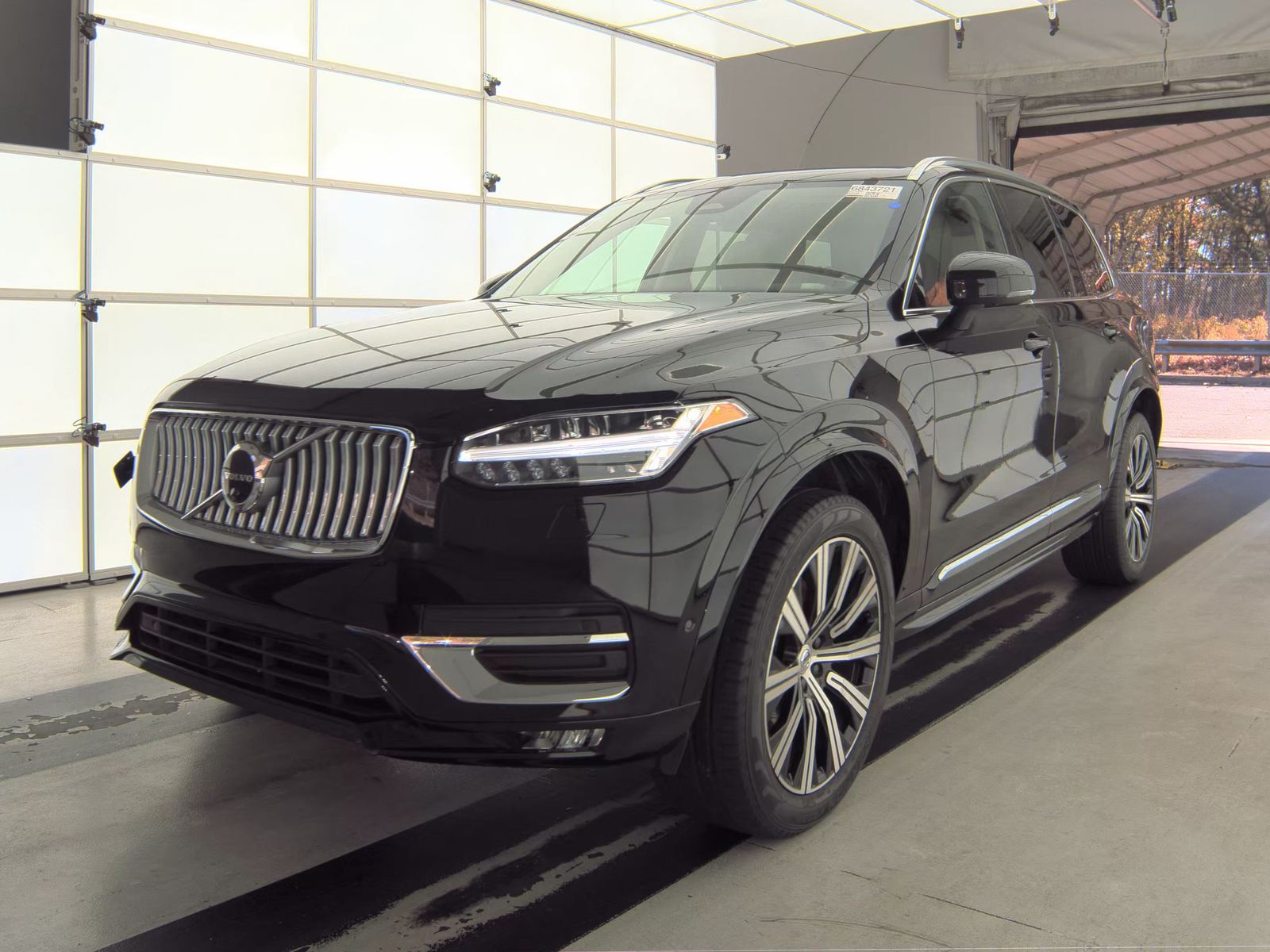 2023 Volvo XC90 B6 Plus AWD