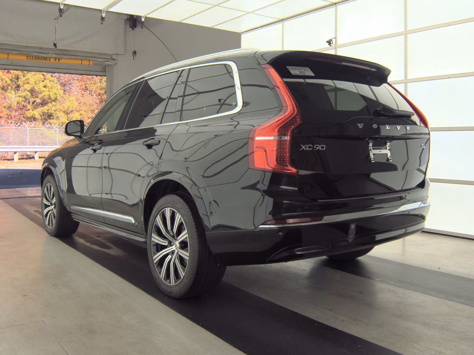 2023 Volvo XC90 B6 Plus AWD